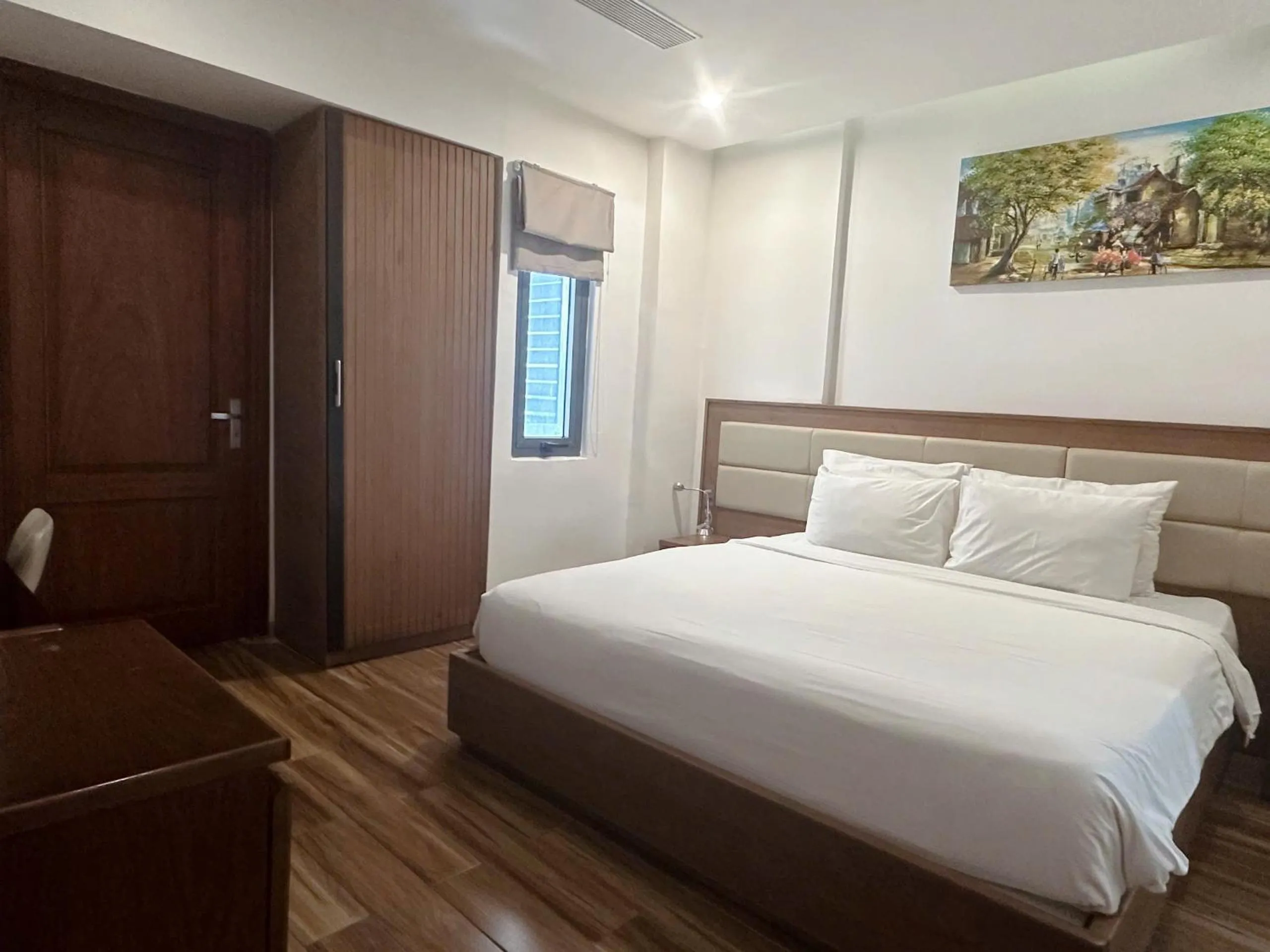 Photo of the whole room in Alisia Beach Hotel Da Nang