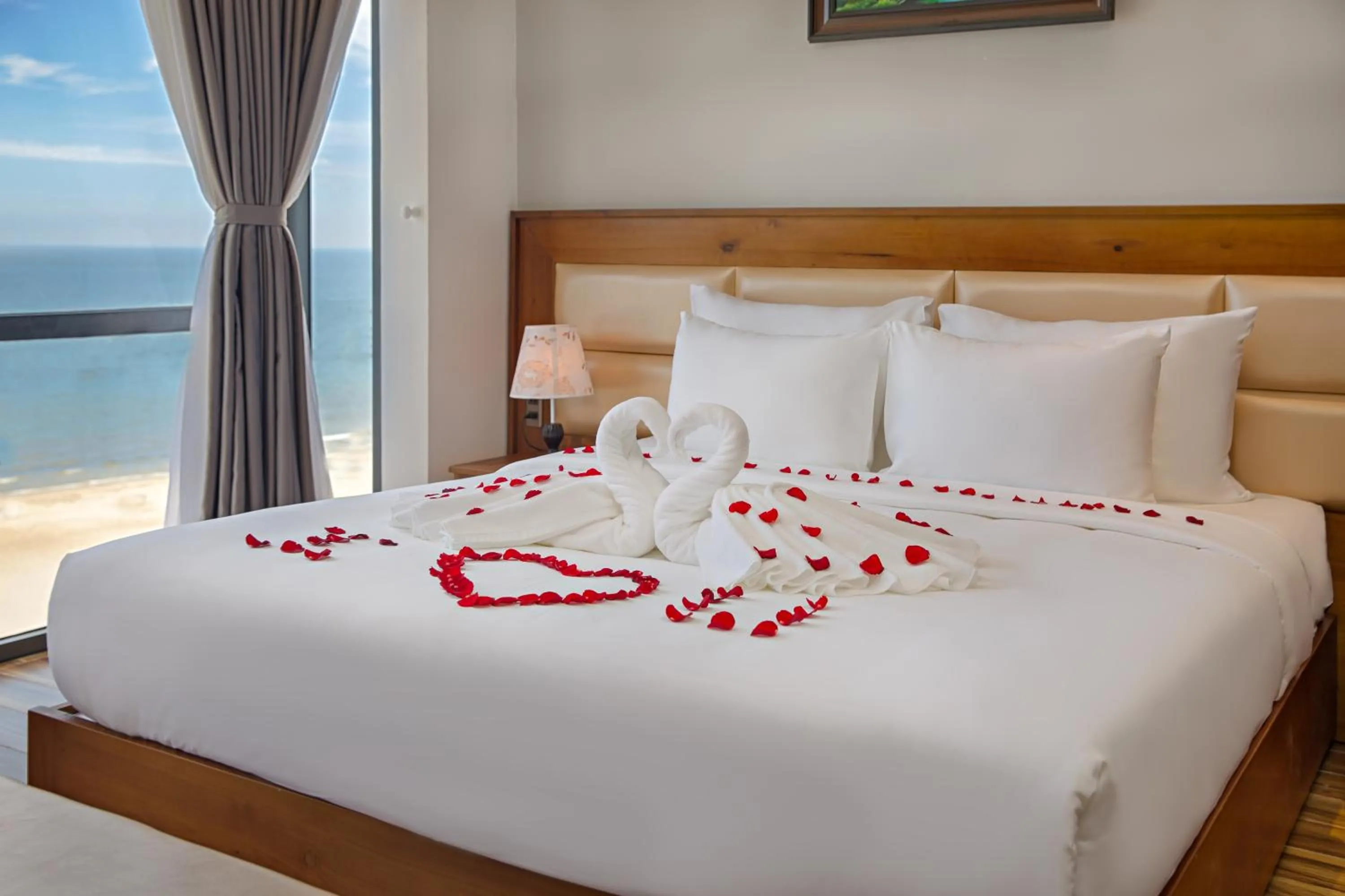 Bed in Alisia Beach Hotel Da Nang