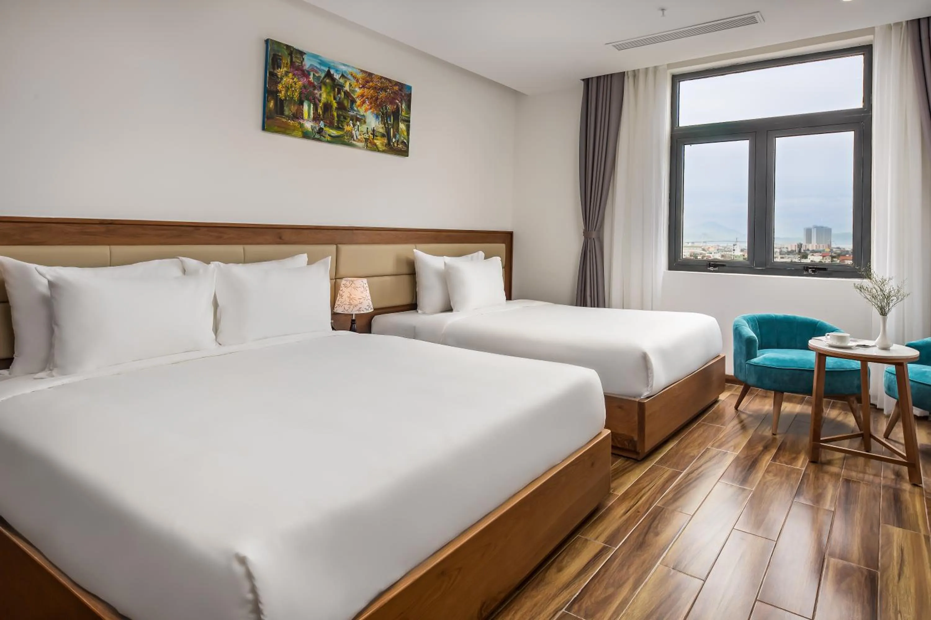 Photo of the whole room in Alisia Beach Hotel Da Nang