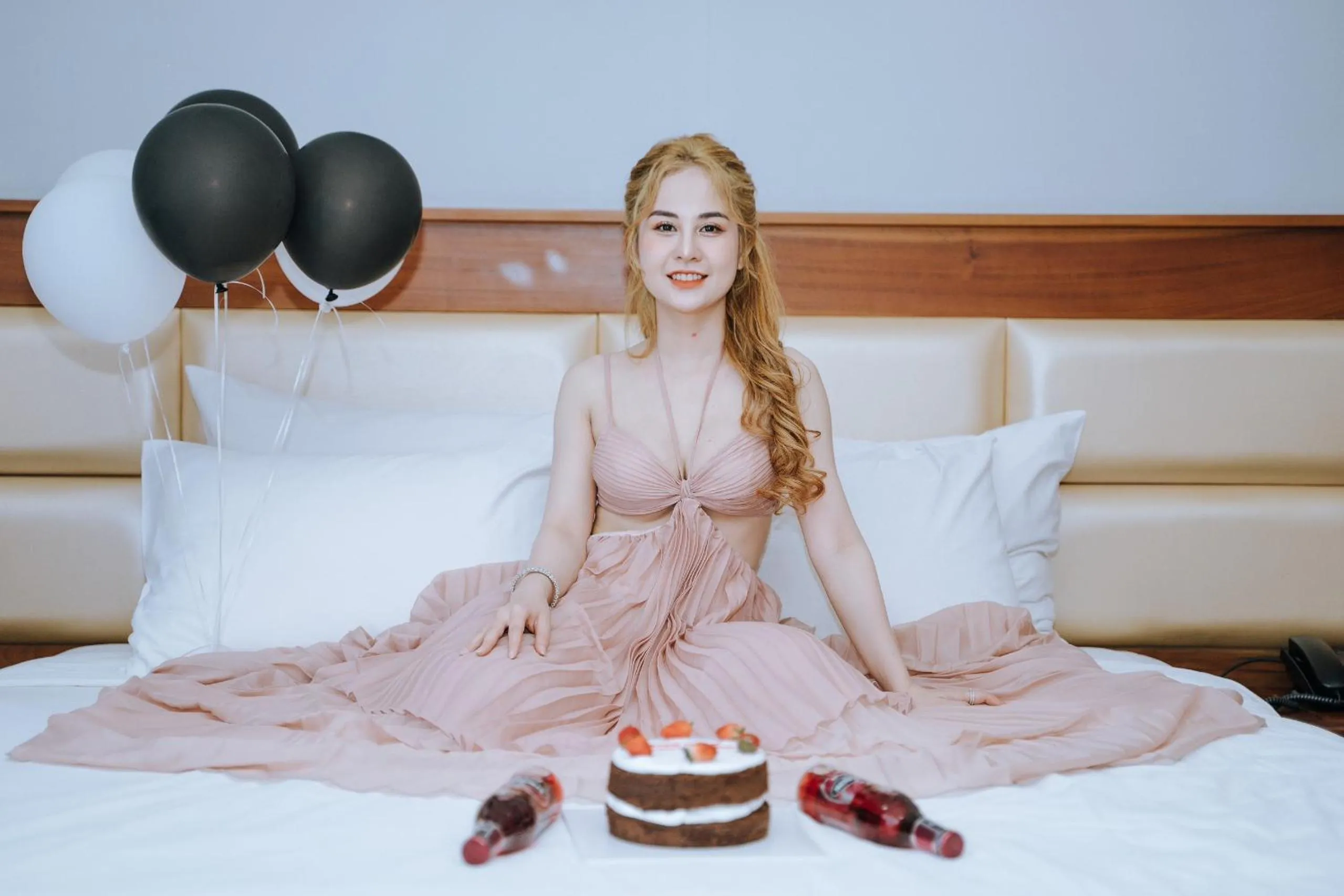 Guests in Alisia Beach Hotel Da Nang