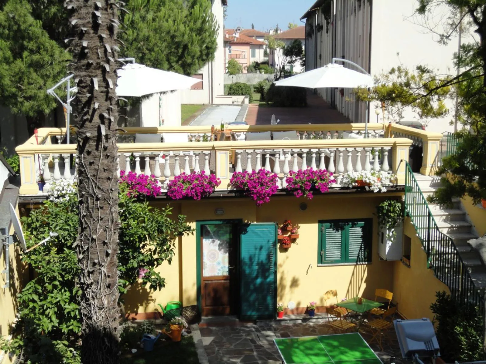 Property building in Hostel Pisa Tower