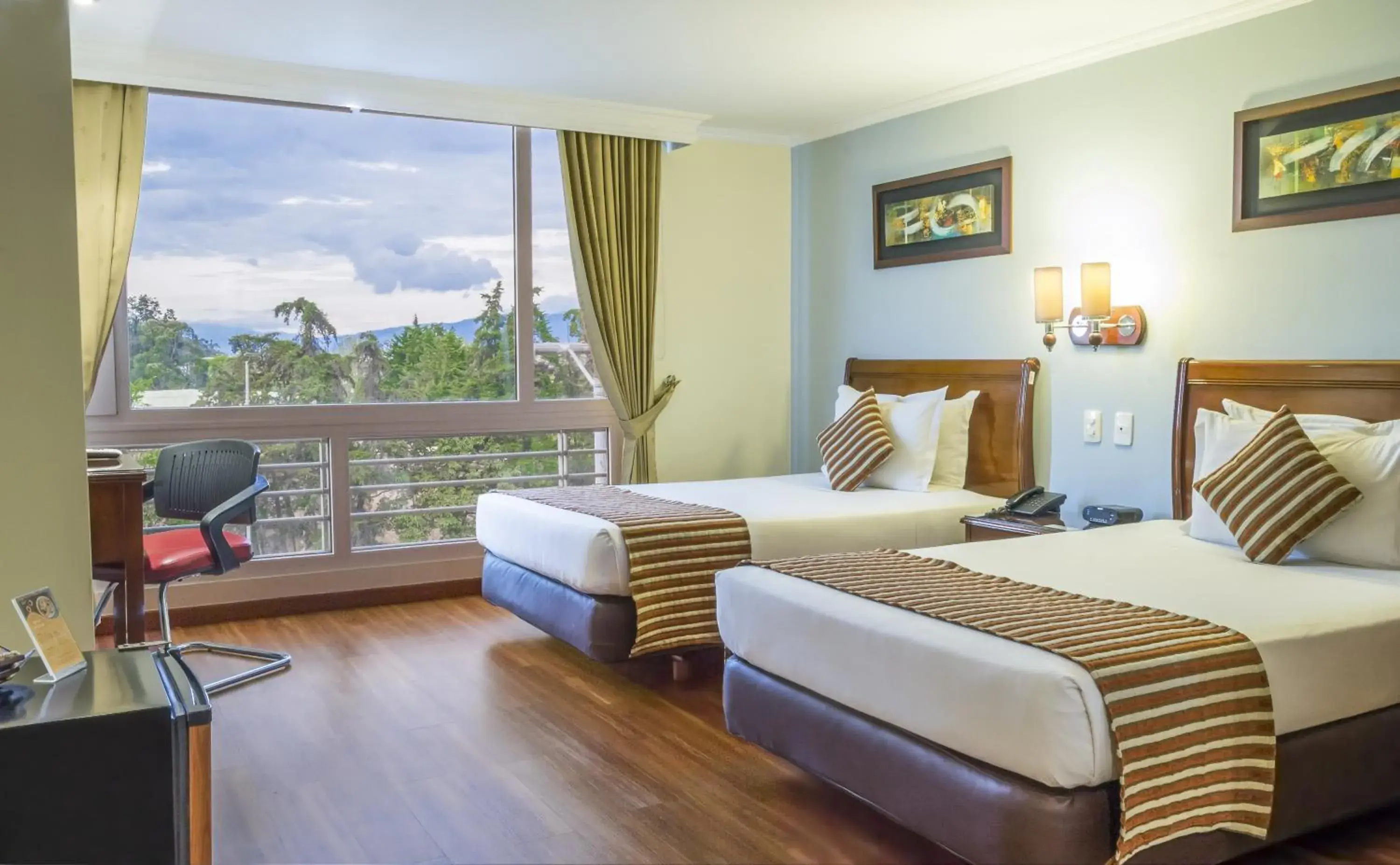 Standard Twin Room in Hotel San Pablo Standard Twin Room in Hotel San Pablo