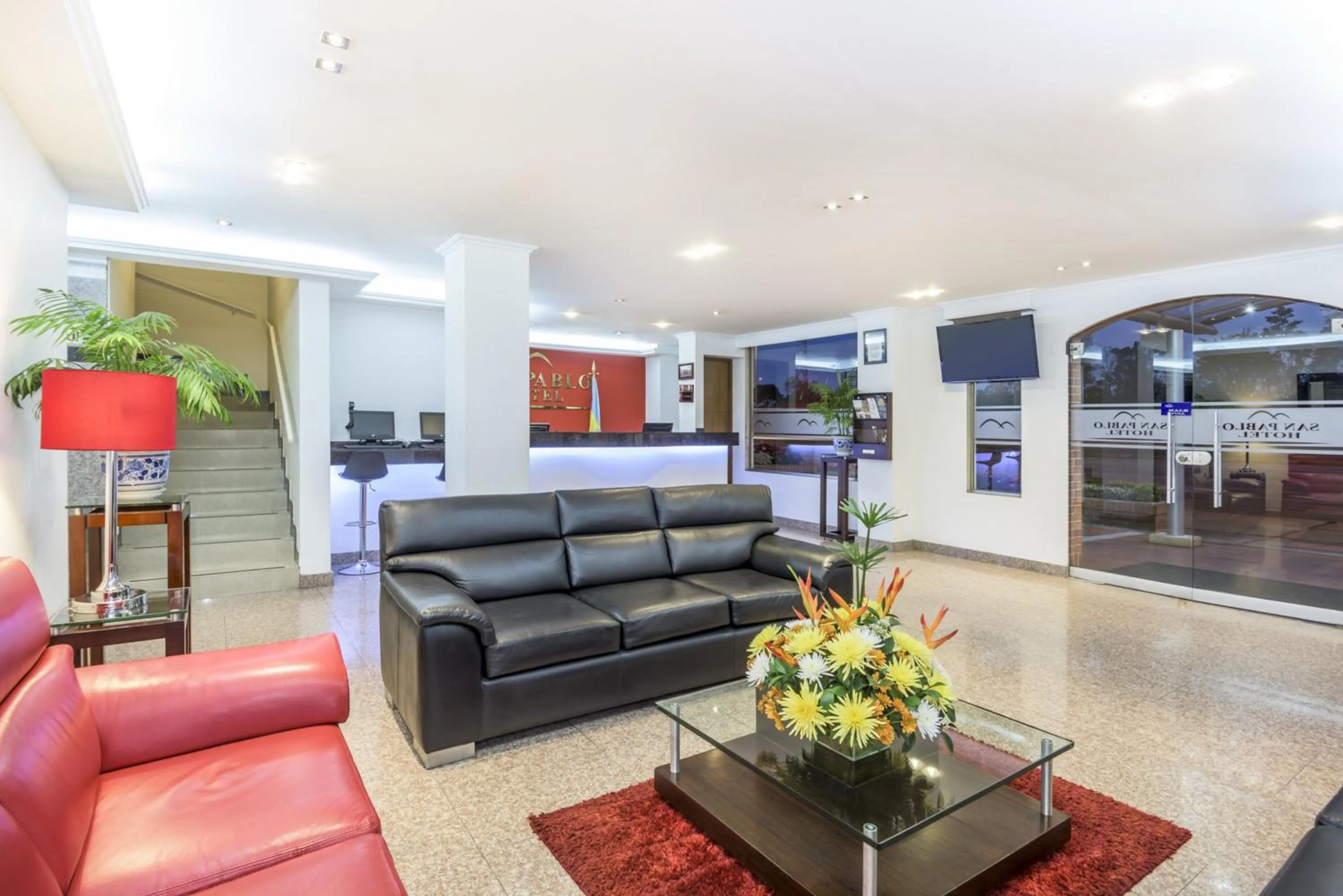 Lobby or reception in Hotel San Pablo