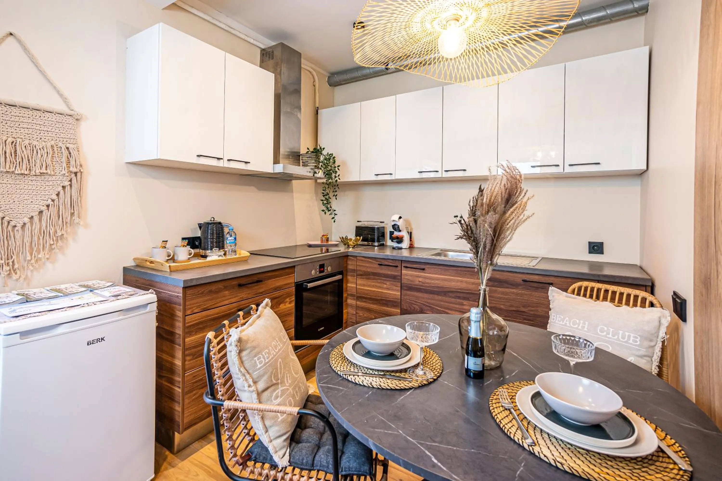 Tamara Suites & Apartments