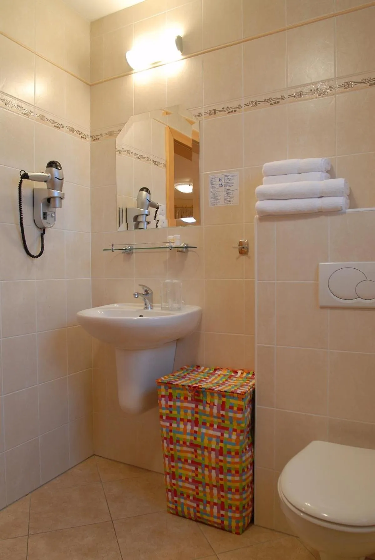 Toilet in Hotel Karpatsky Dvor Lozorno