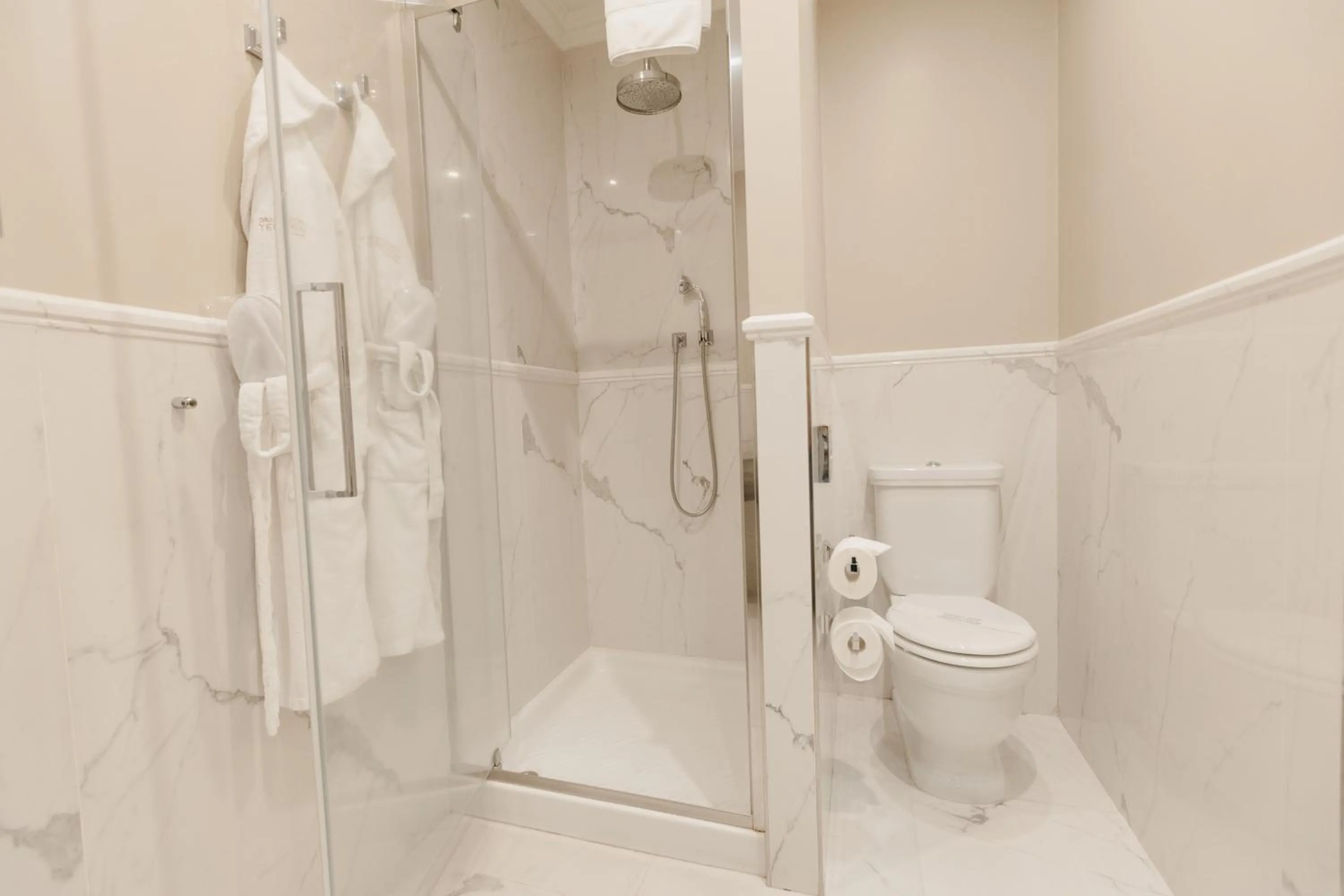 Bathroom in Grand Hotel Yerevan - Small Luxury Hotels of the World