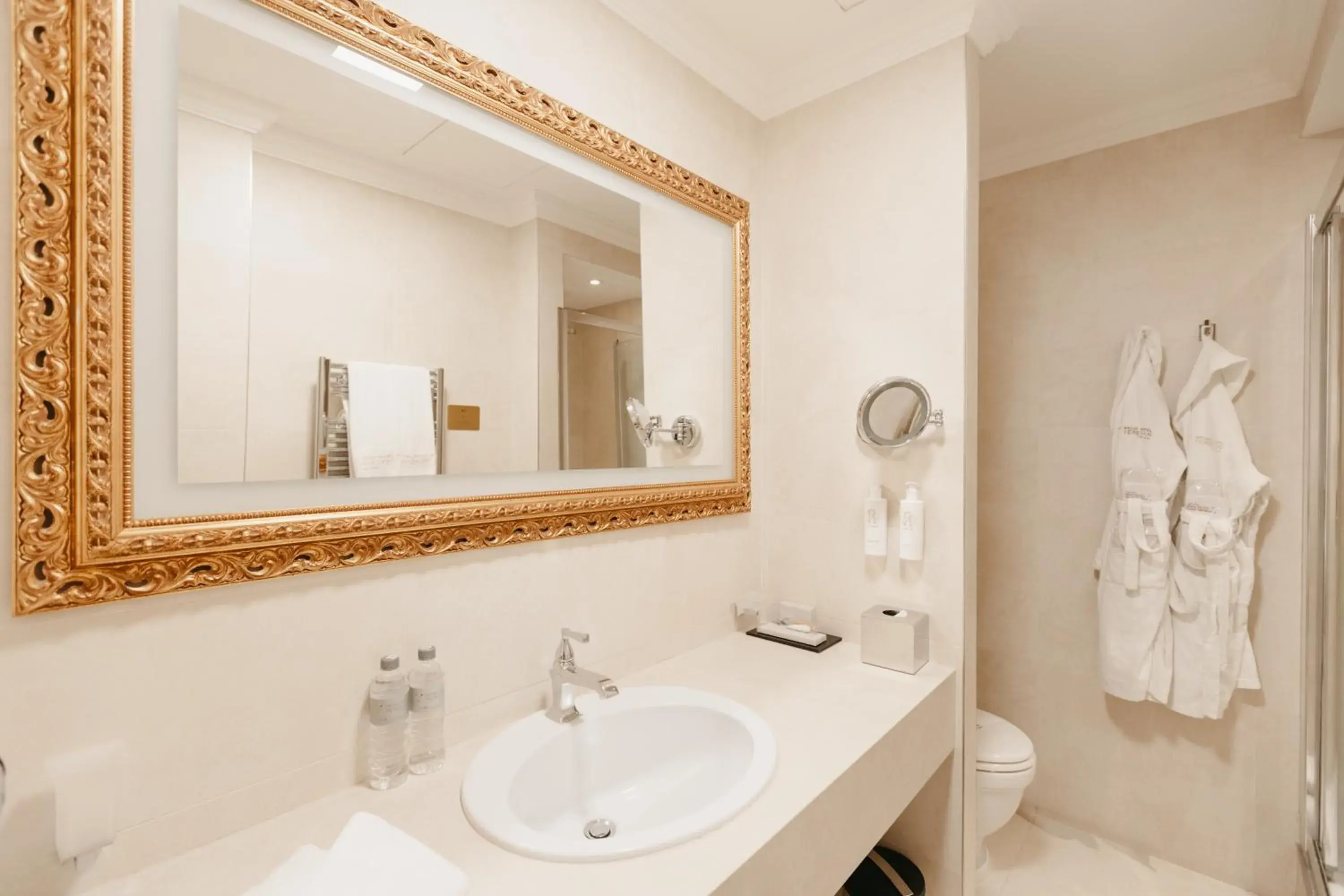 Deluxe Queen with balcony in Grand Hotel Yerevan - Small Luxury Hotels of the World Deluxe Queen with balcony in Grand Hotel Yerevan - Small Luxury Hotels of the World