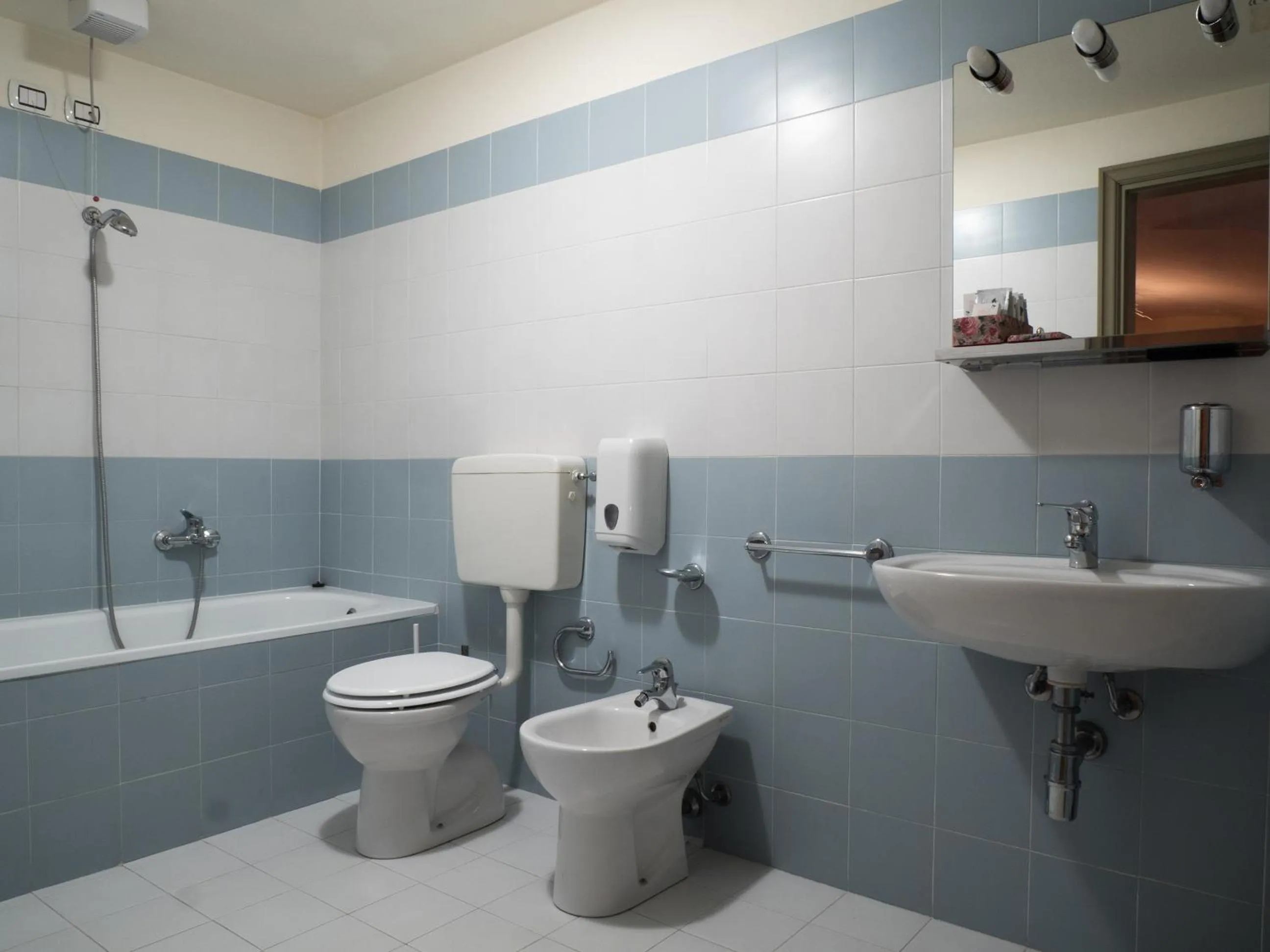 Bathroom in Antico Convento San Francesco