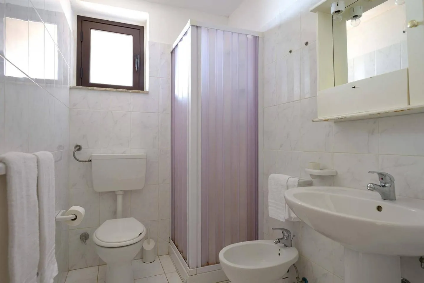 Bathroom in Agriturismo Bellajo - Ville Rustiche con Piscina