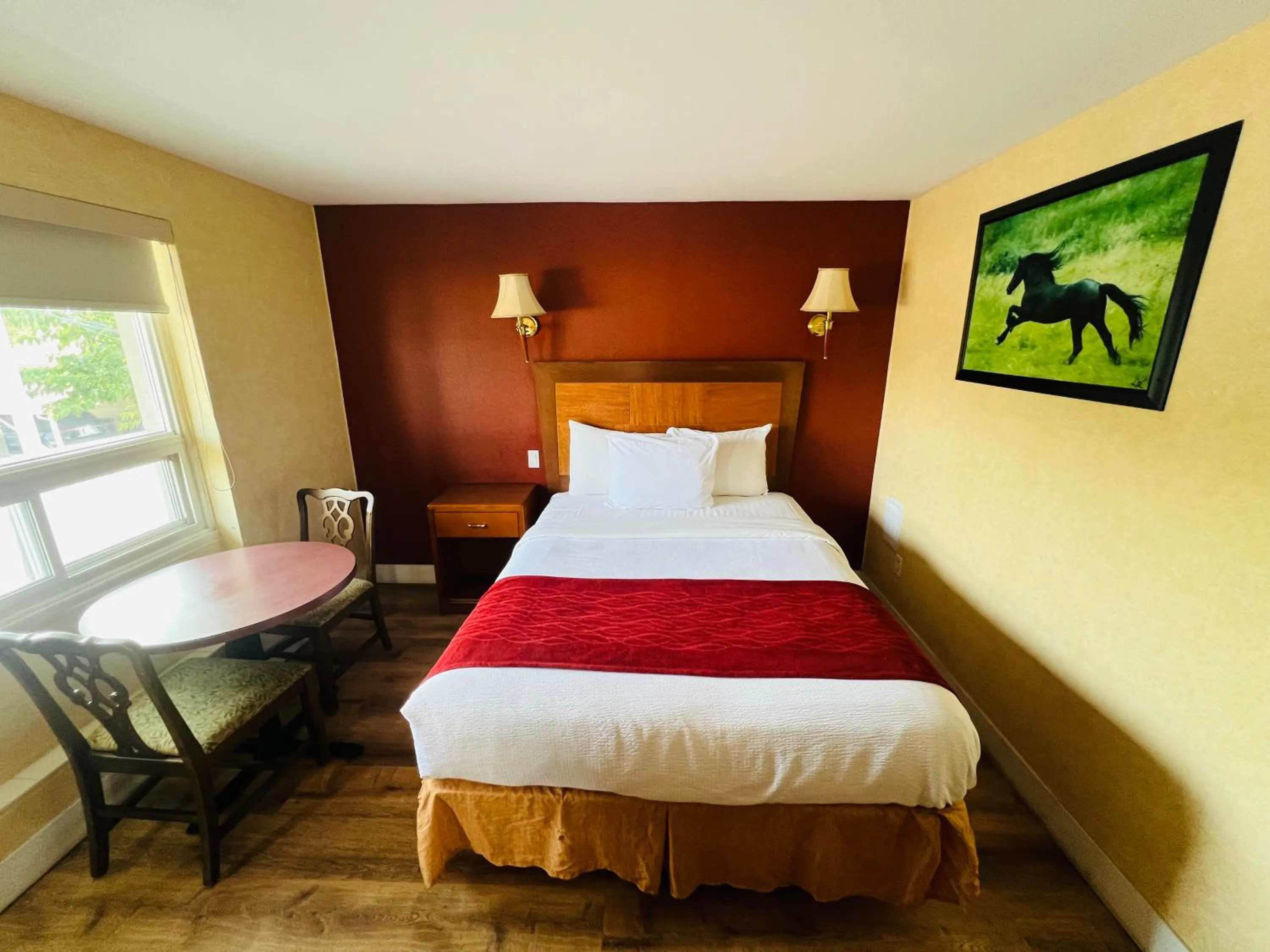 Bed in Bestway Motel