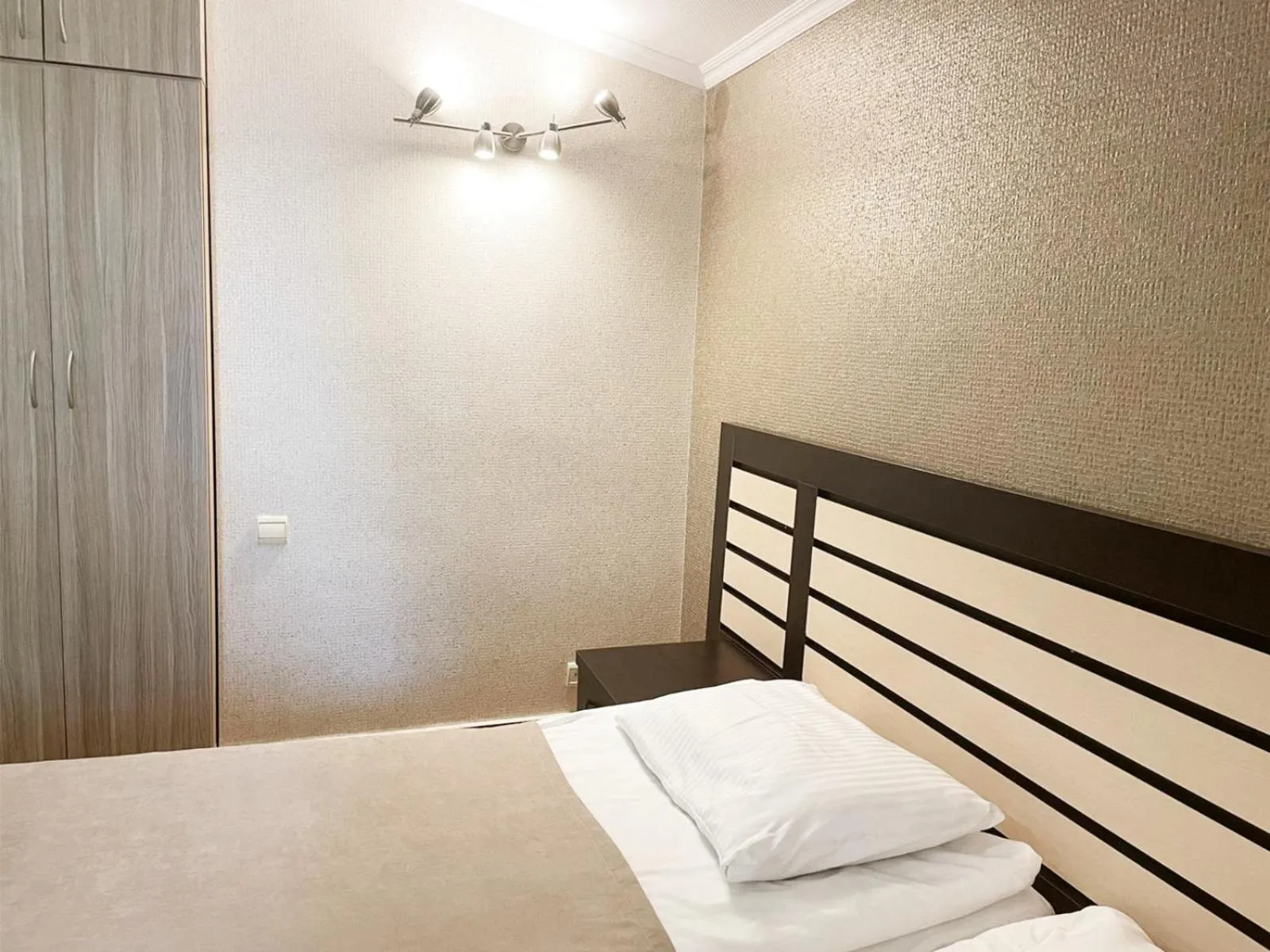 Bed in Hotel Toma's House