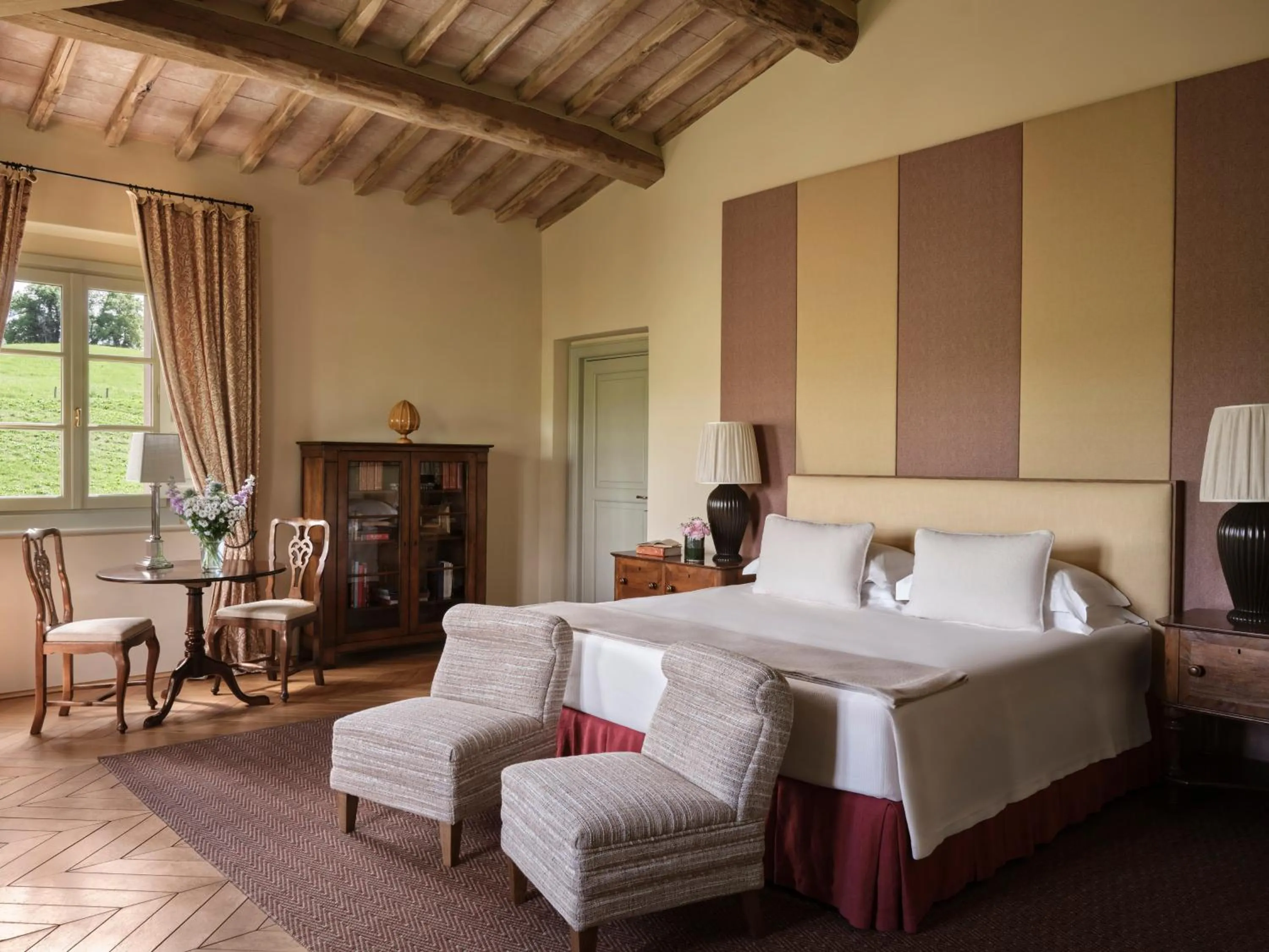 Bed in Castiglion del Bosco, A Rosewood Hotel