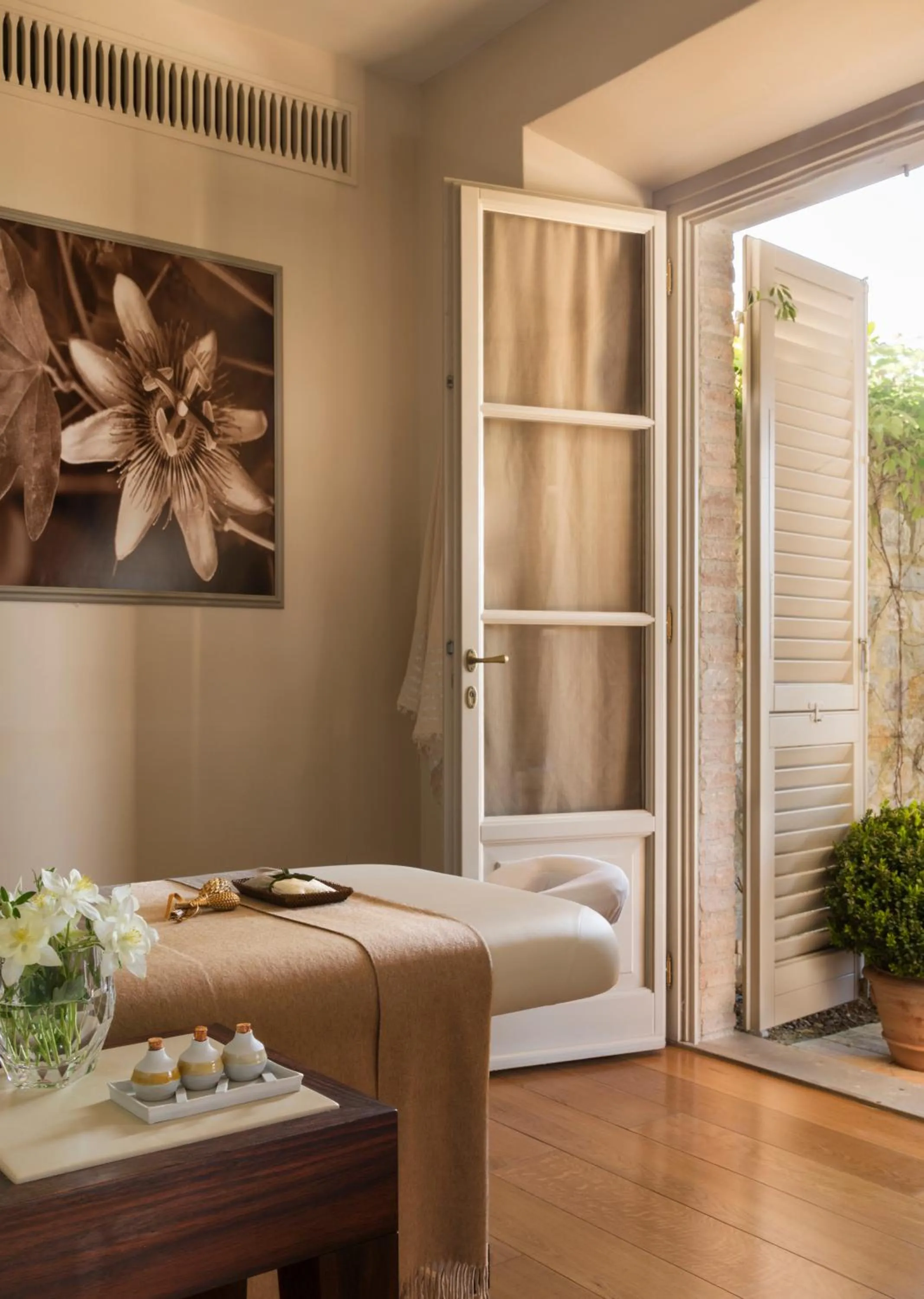 Massage in Castiglion del Bosco, A Rosewood Hotel