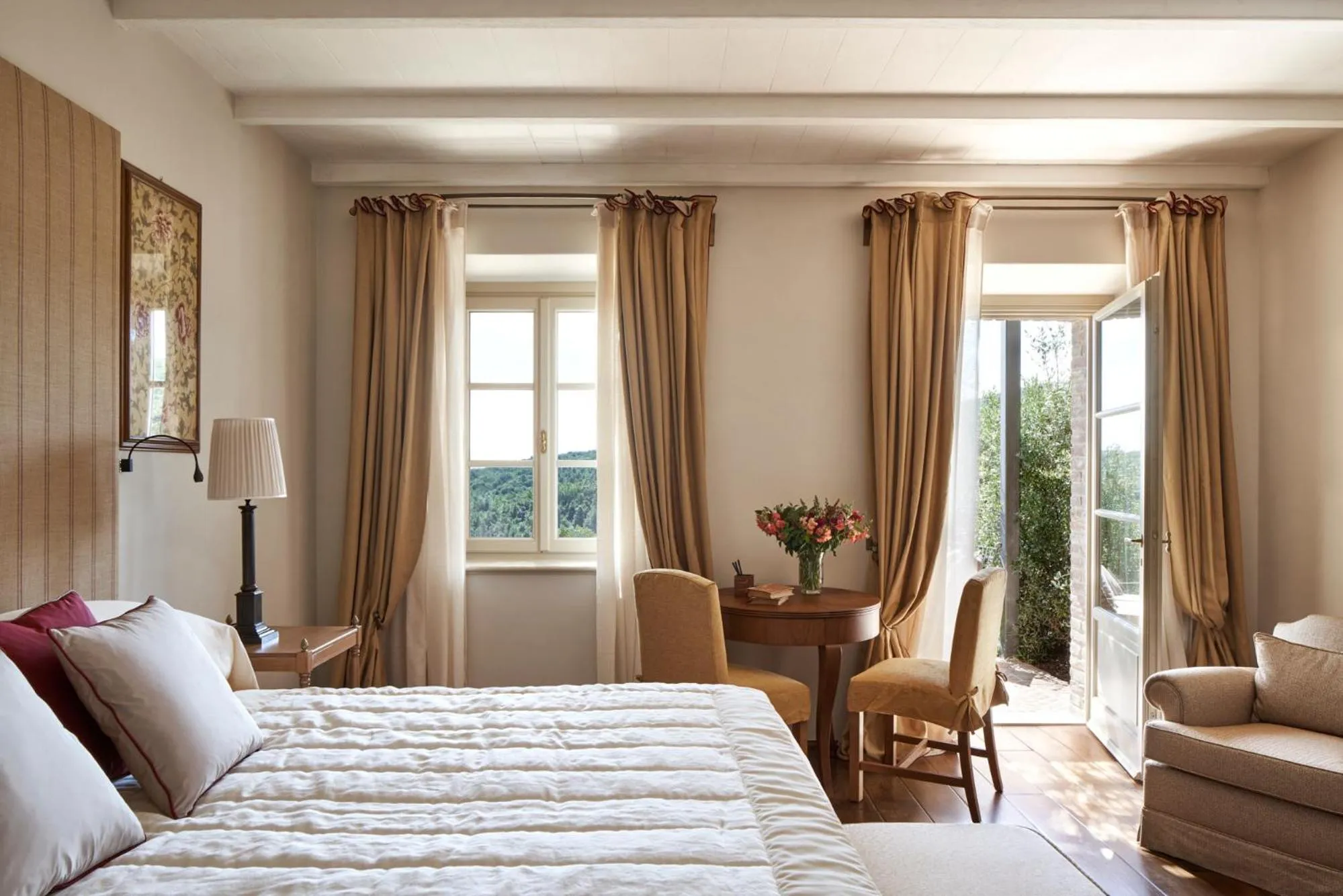 Bedroom, Bed in Castiglion del Bosco, A Rosewood Hotel