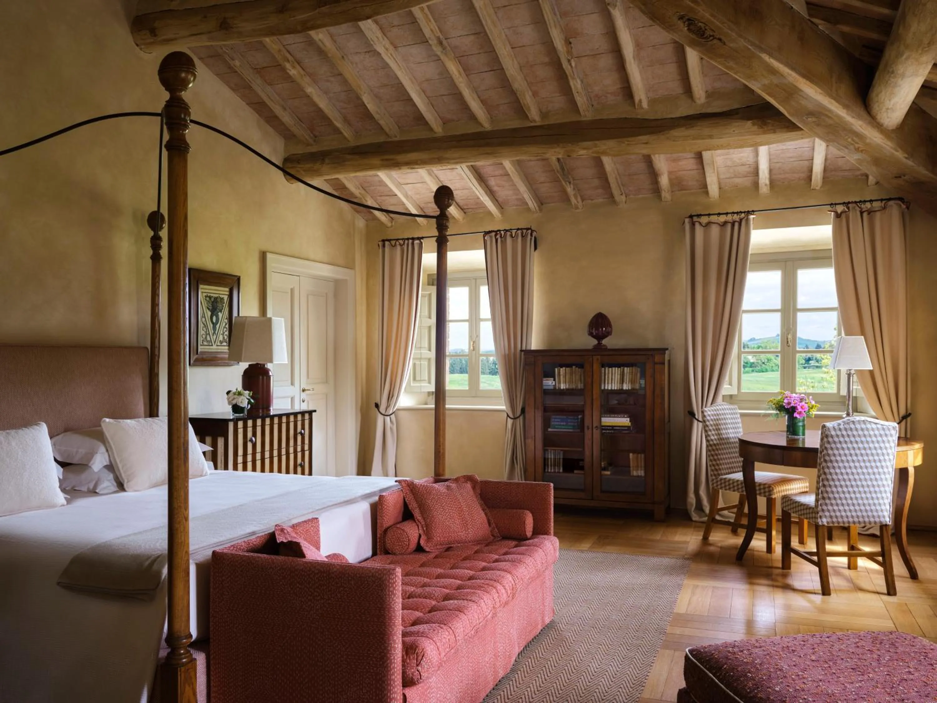 Bed in Castiglion del Bosco, A Rosewood Hotel