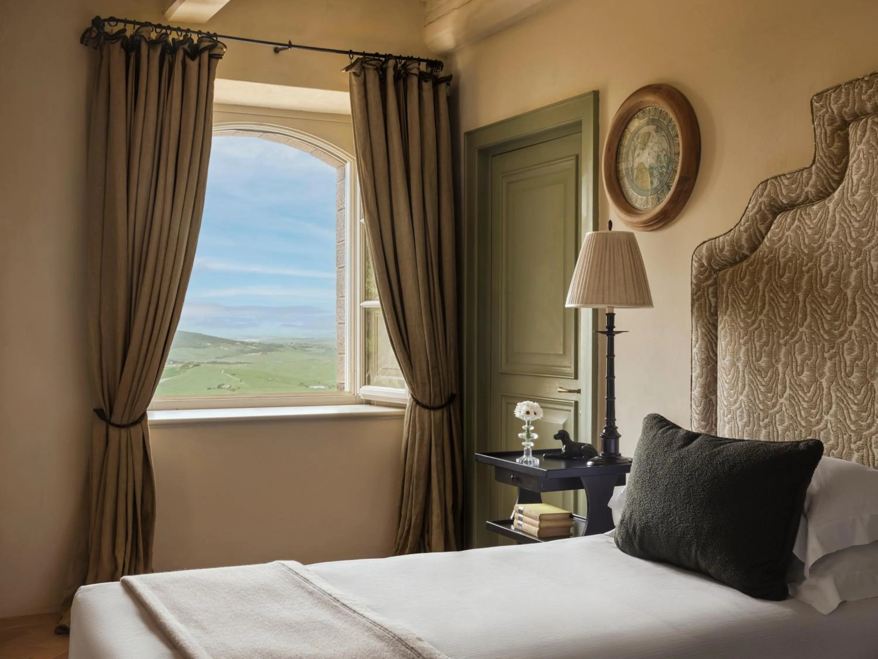 Bed in Castiglion del Bosco, A Rosewood Hotel