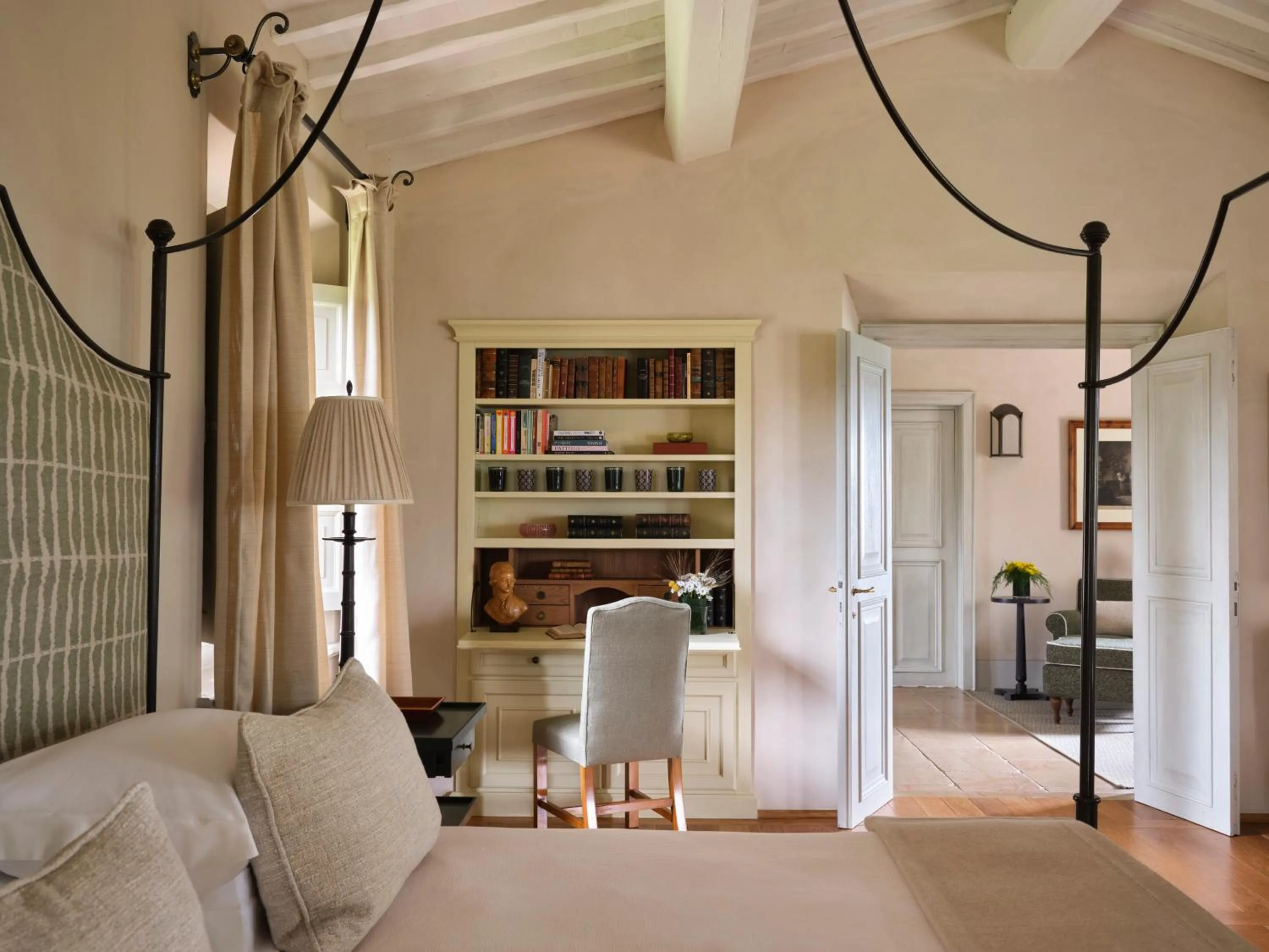 Bed in Castiglion del Bosco, A Rosewood Hotel