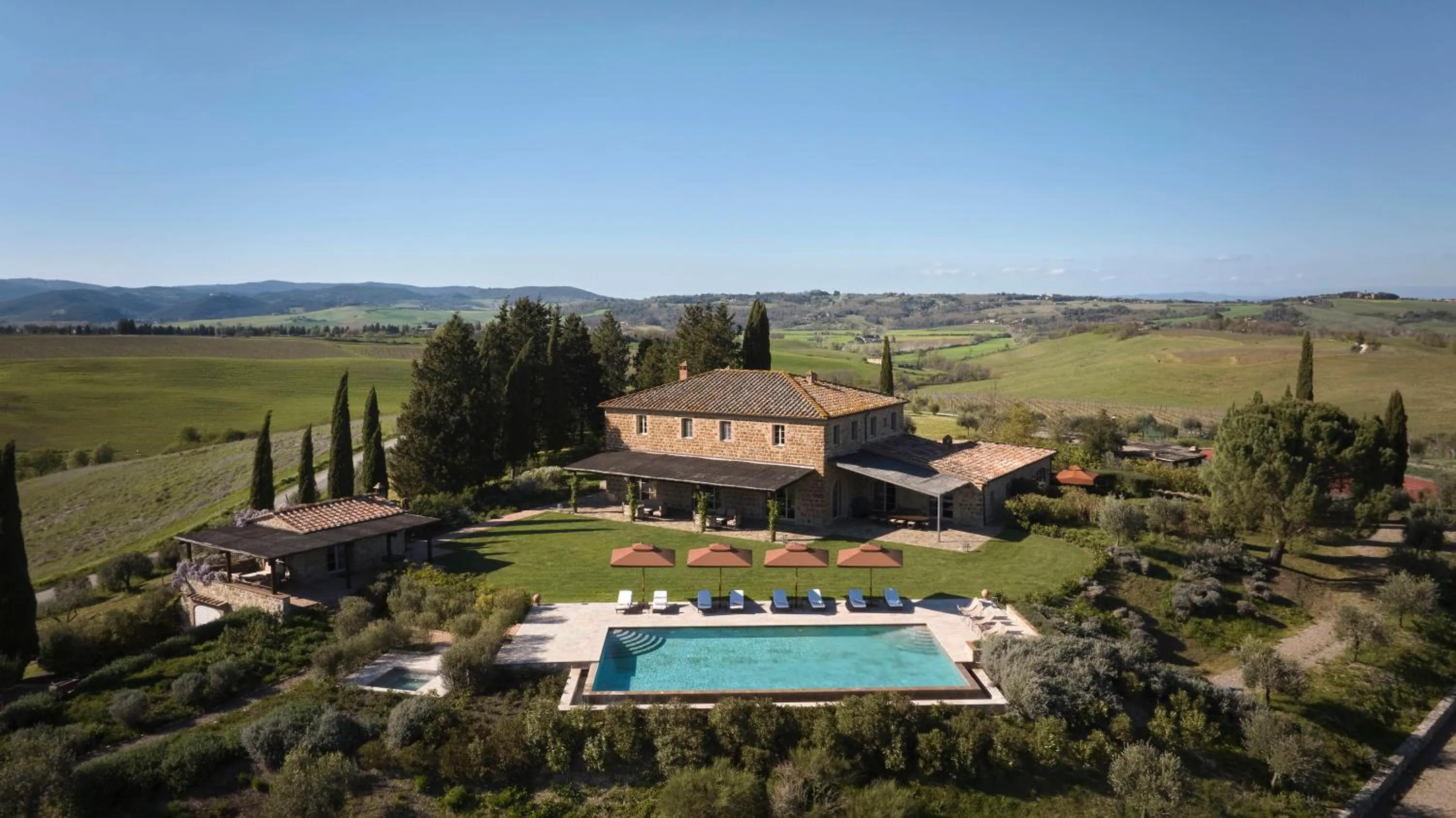 Swimming pool in Castiglion del Bosco, A Rosewood Hotel