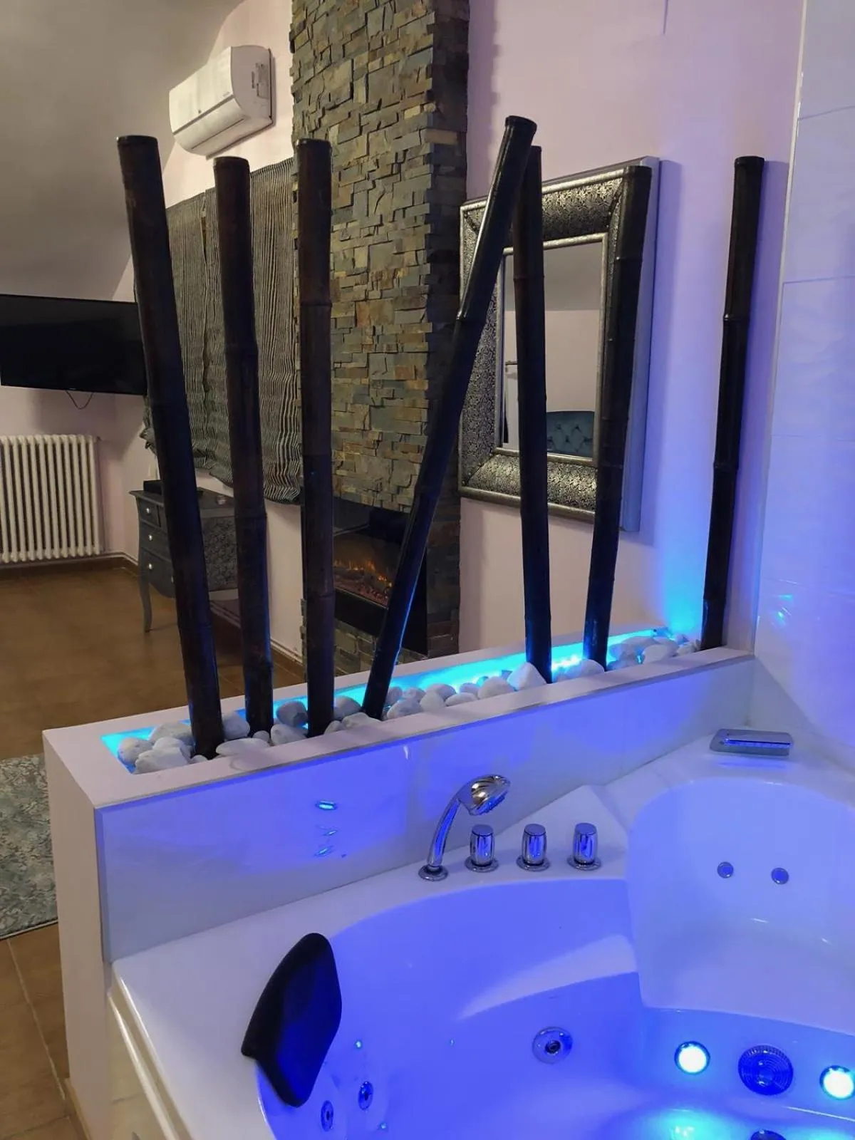 Hot Tub in Hospedería Casa Martell