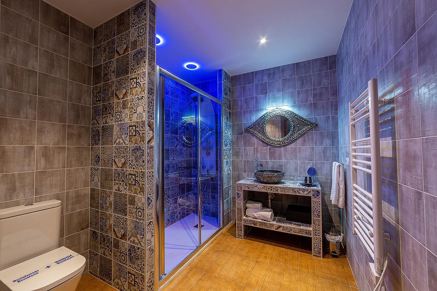 Shower in Hospedería Casa Martell