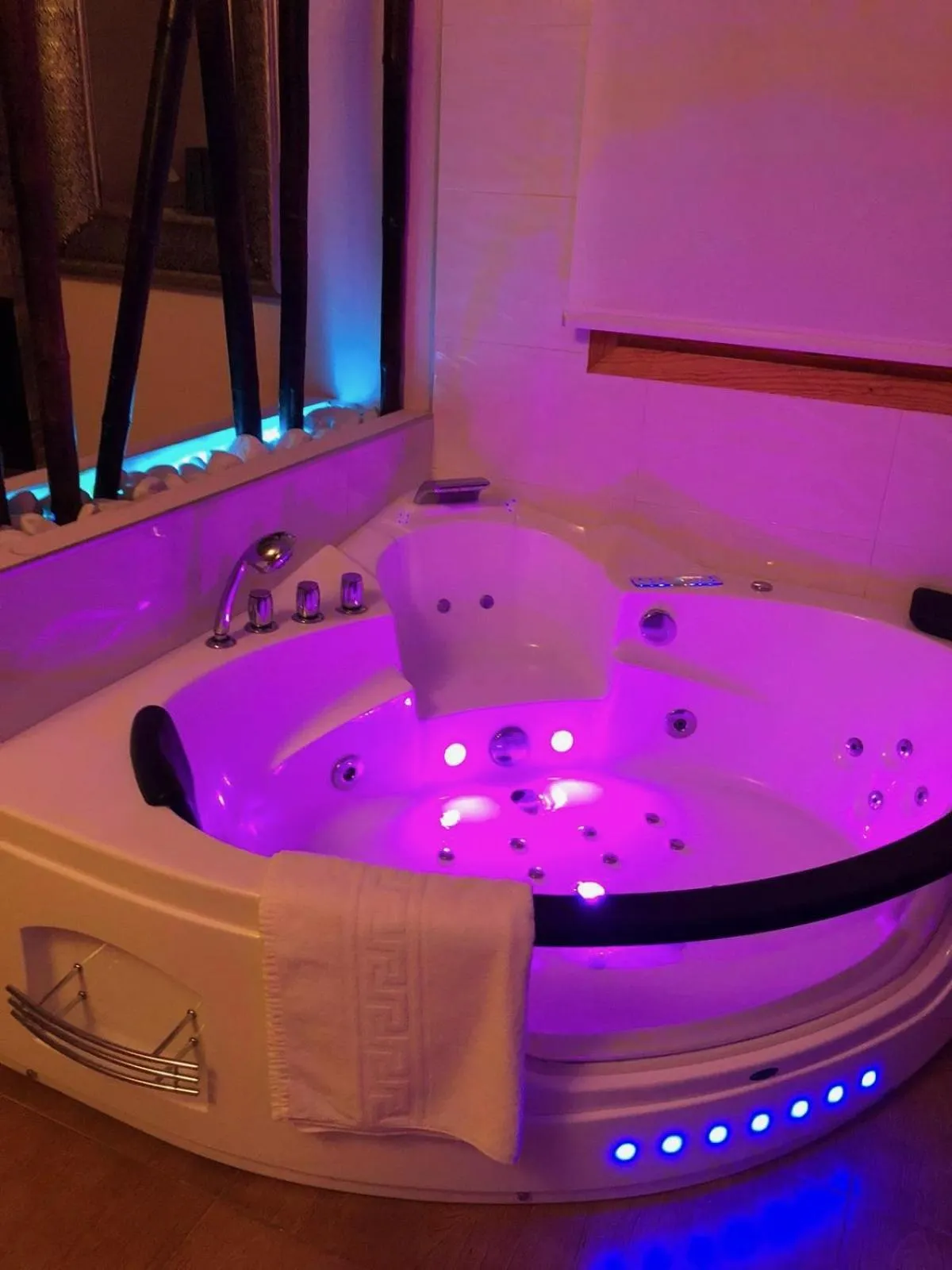 Hot Tub in Hospedería Casa Martell