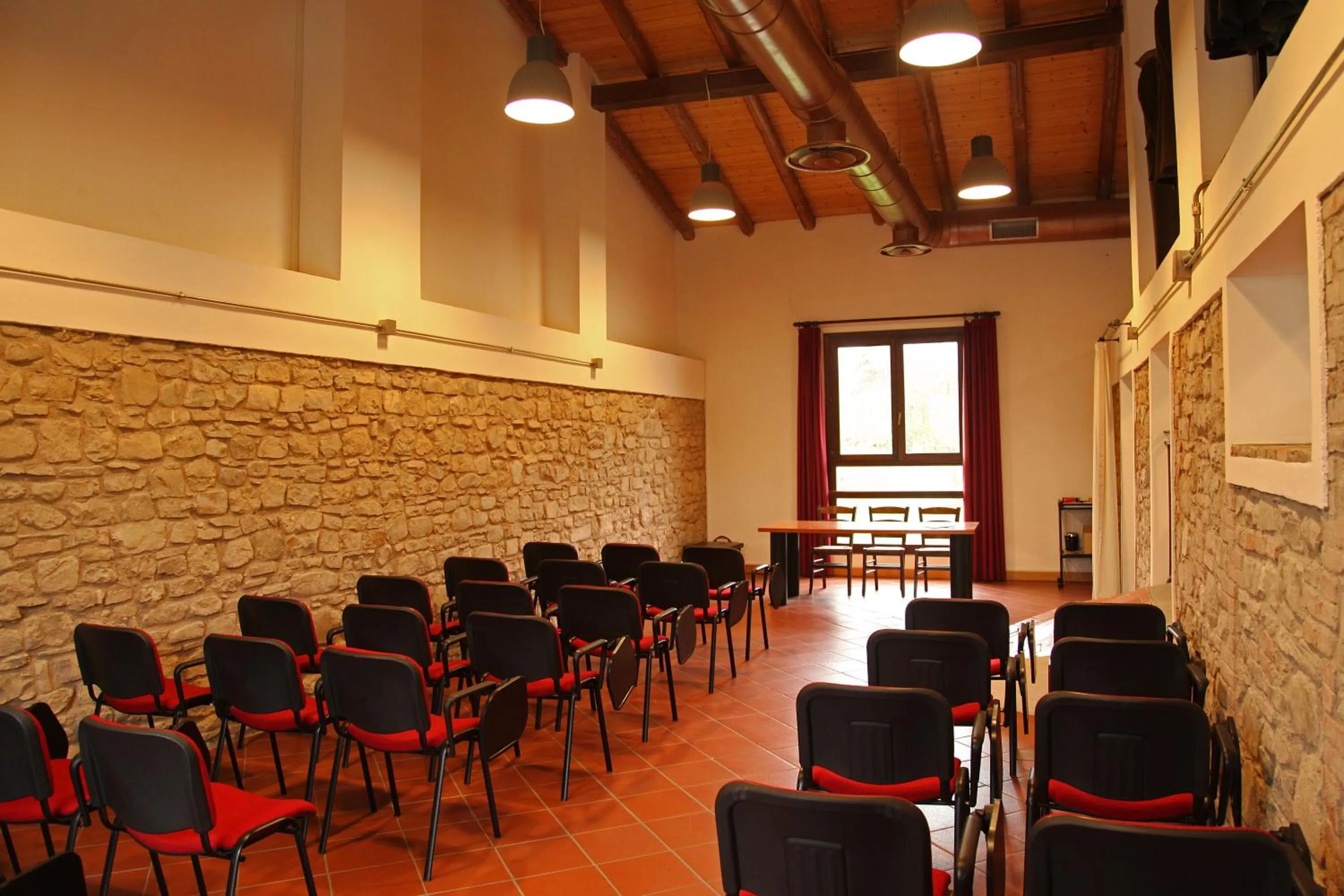 Business facilities in Villaggio Della Salute Più