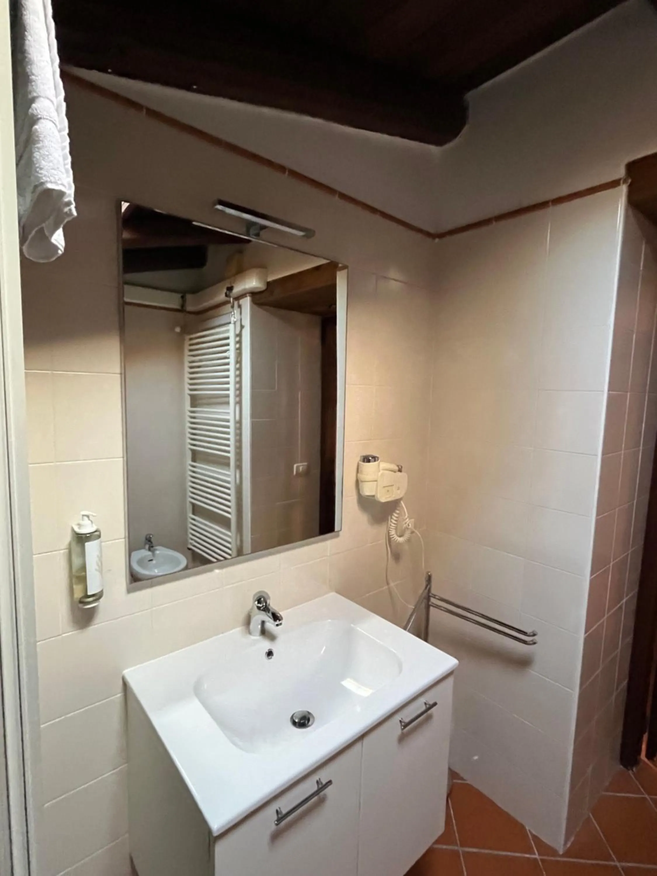 Shower in Villaggio Della Salute Più