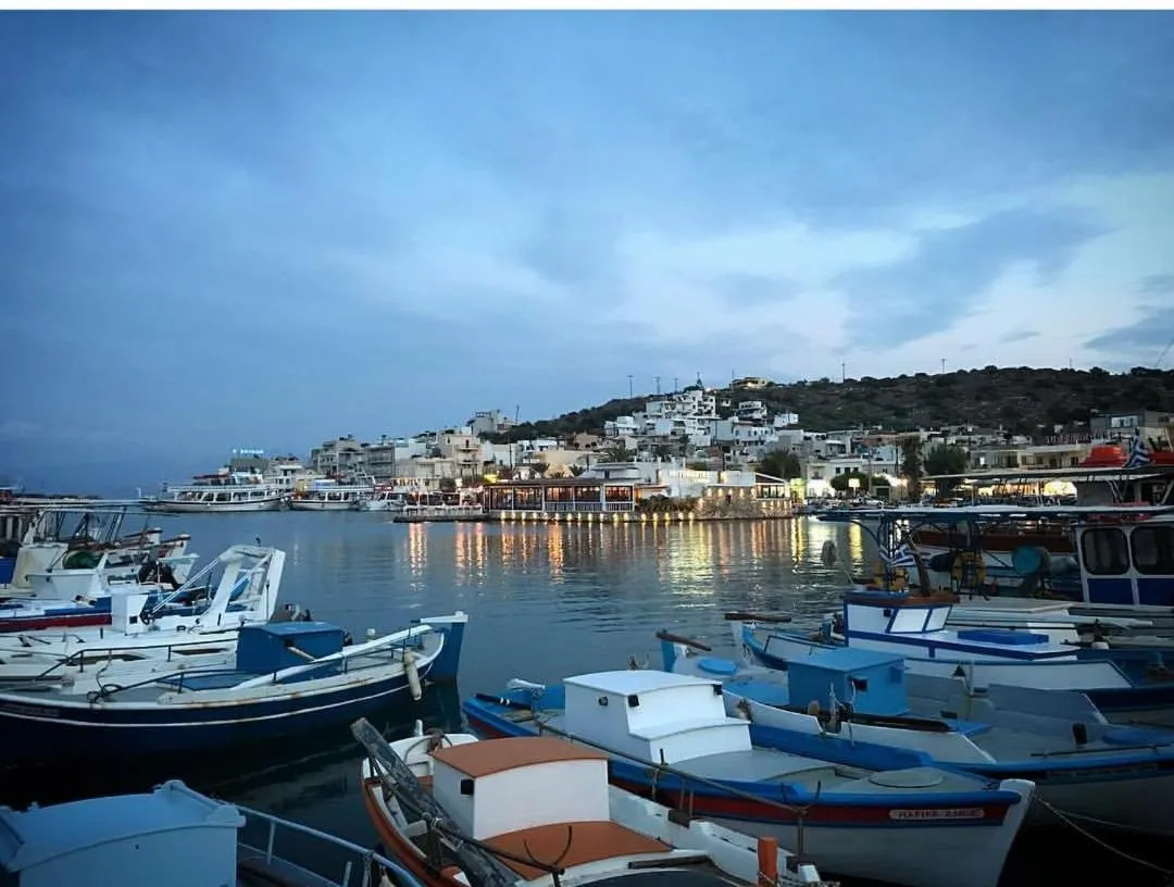 Neighbourhood in Emilia Apartments