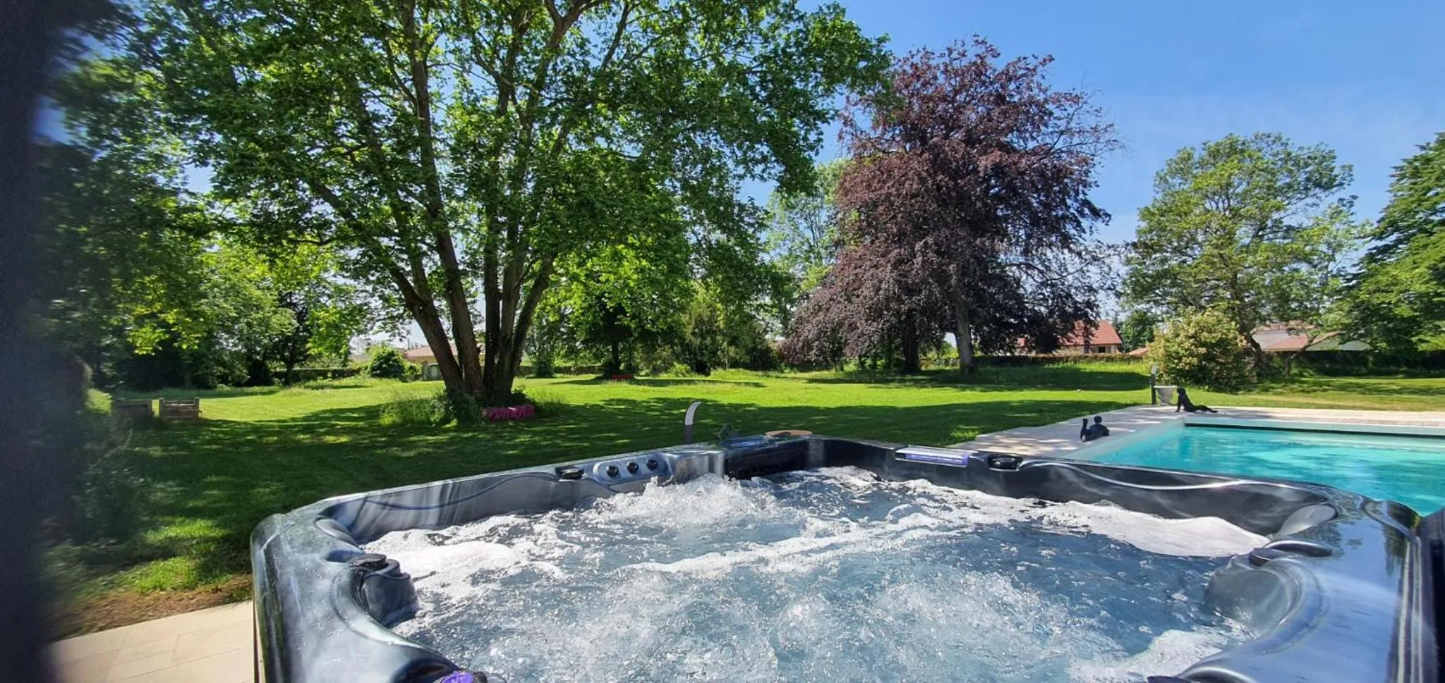 Natural landscape in Le 49 Côté Parc & SPA