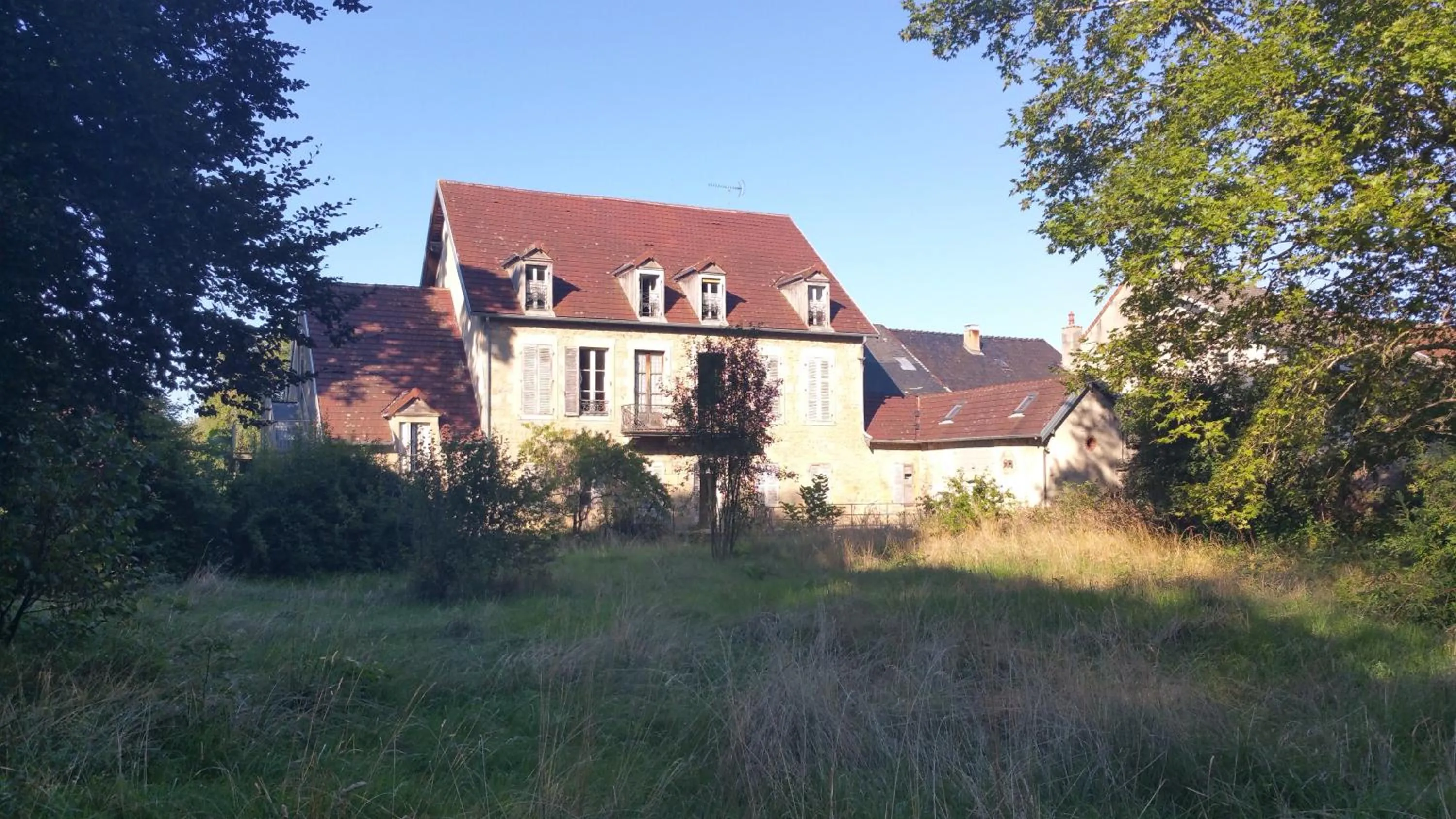 Property building in Le 49 Côté Parc & SPA