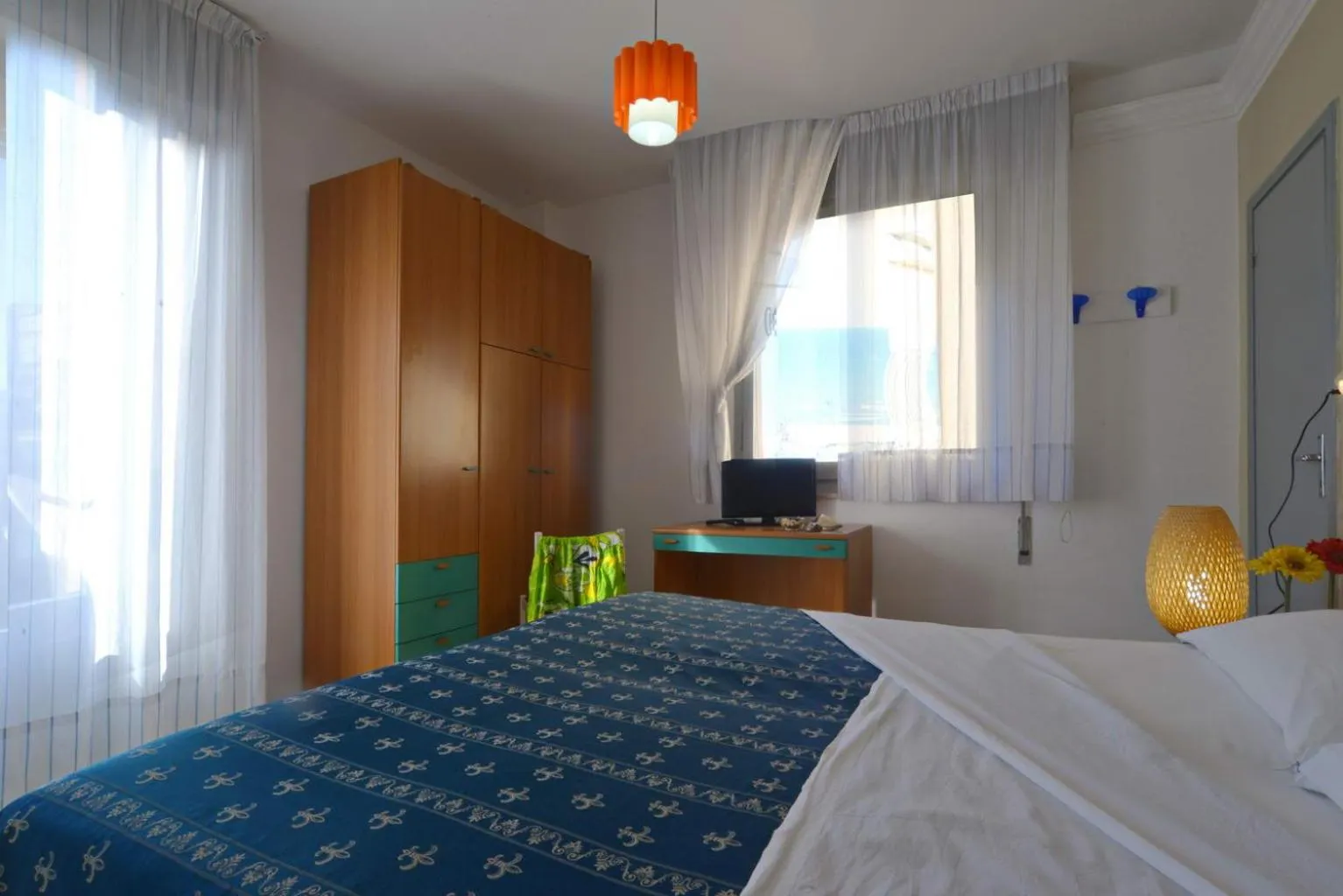 Bed in Hotel Iride Apartments & Rooms- ideale per famiglie e coppie