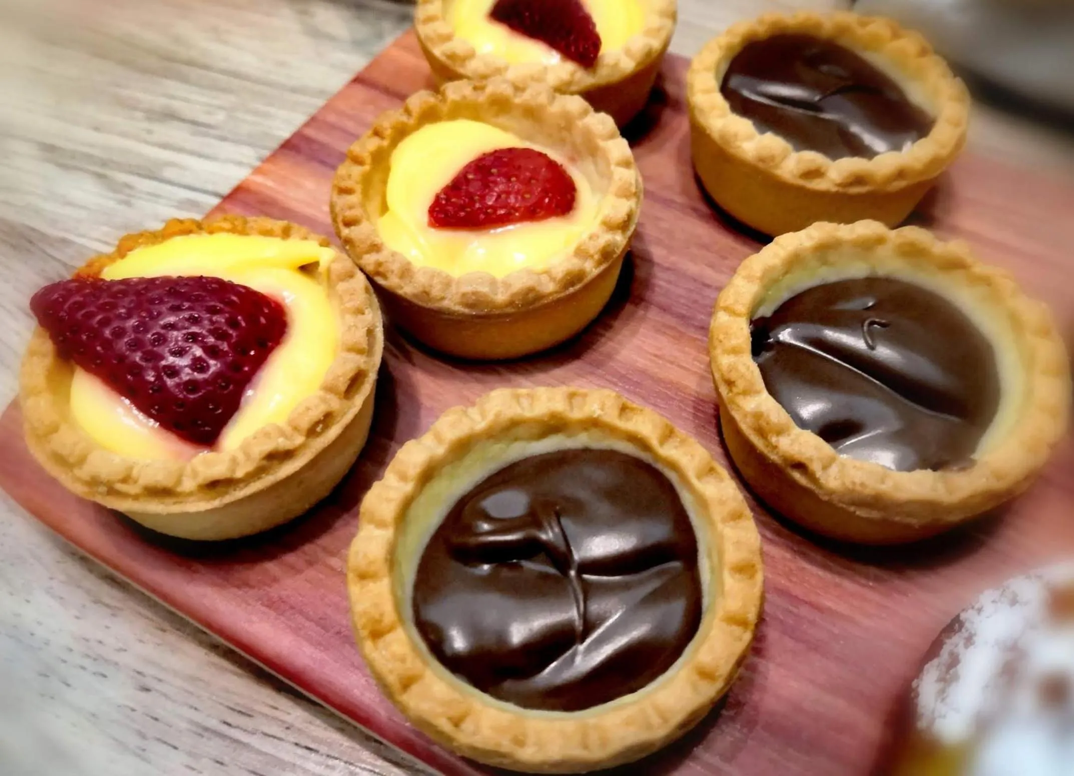 Breakfast in Hotel Iride Apartments & Rooms- ideale per famiglie e coppie