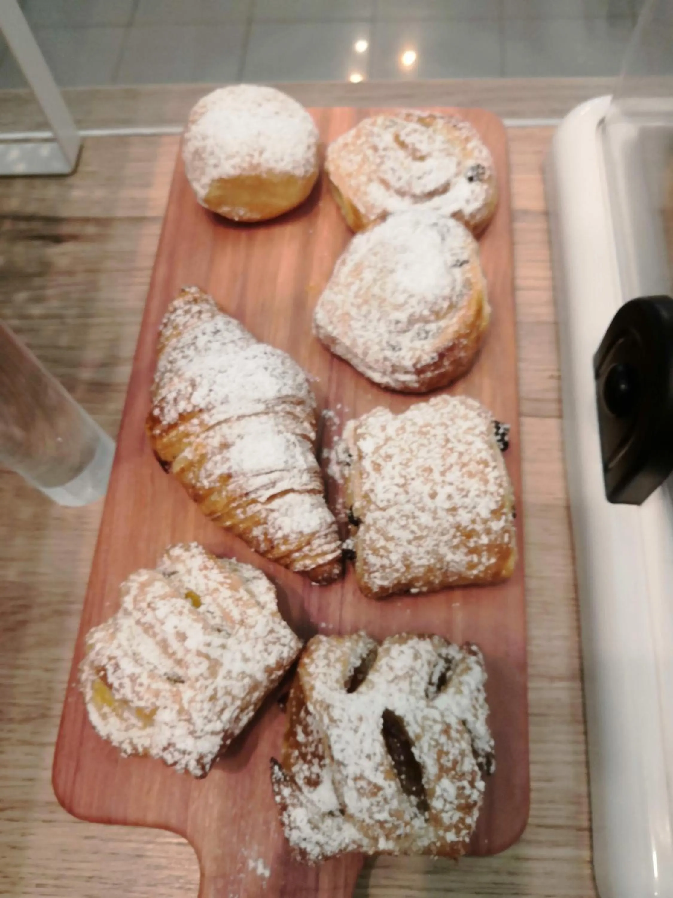 Breakfast in Hotel Iride Apartments & Rooms- ideale per famiglie e coppie