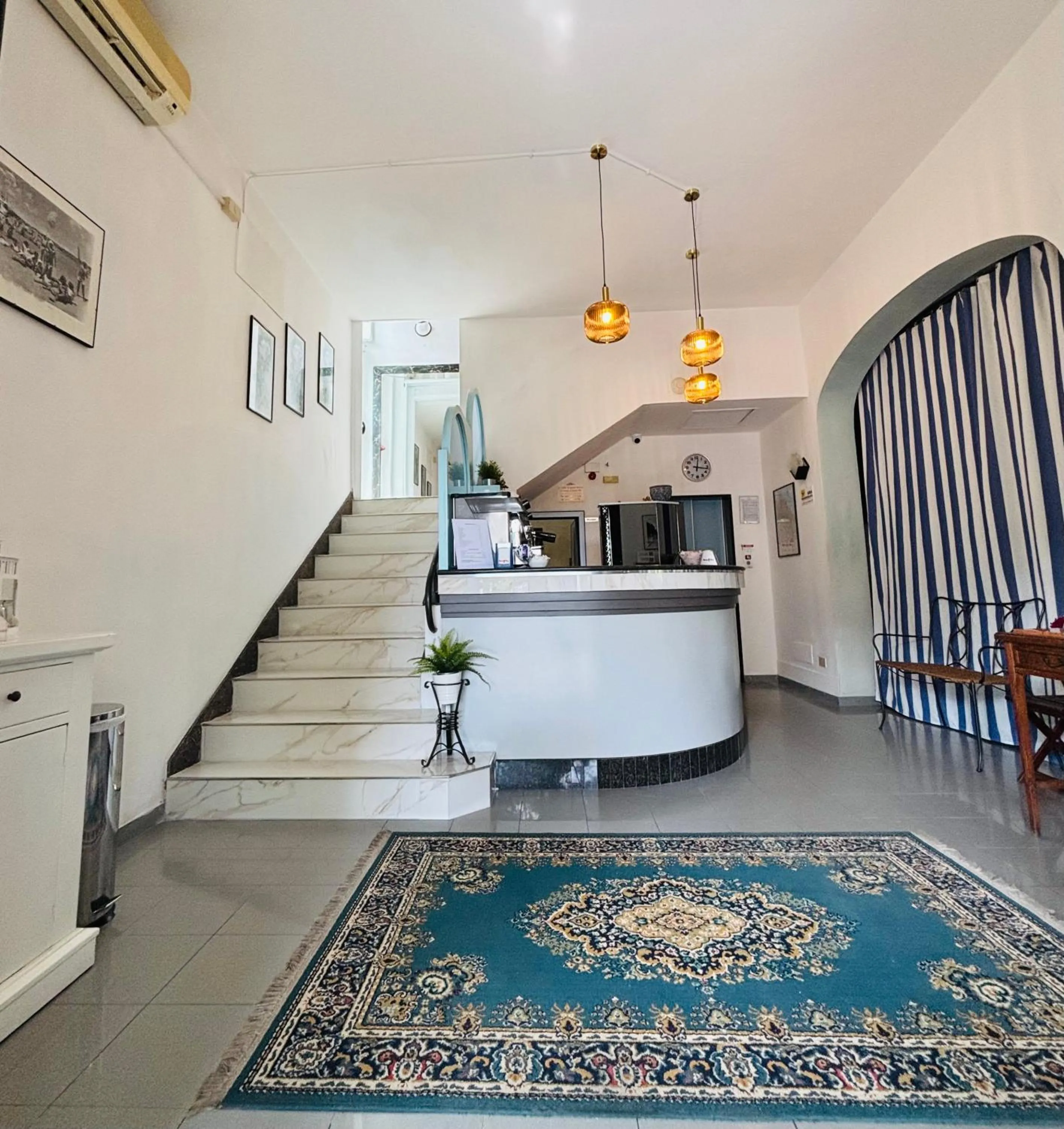 Lobby or reception in Hotel Iride Apartments & Rooms- ideale per famiglie e coppie