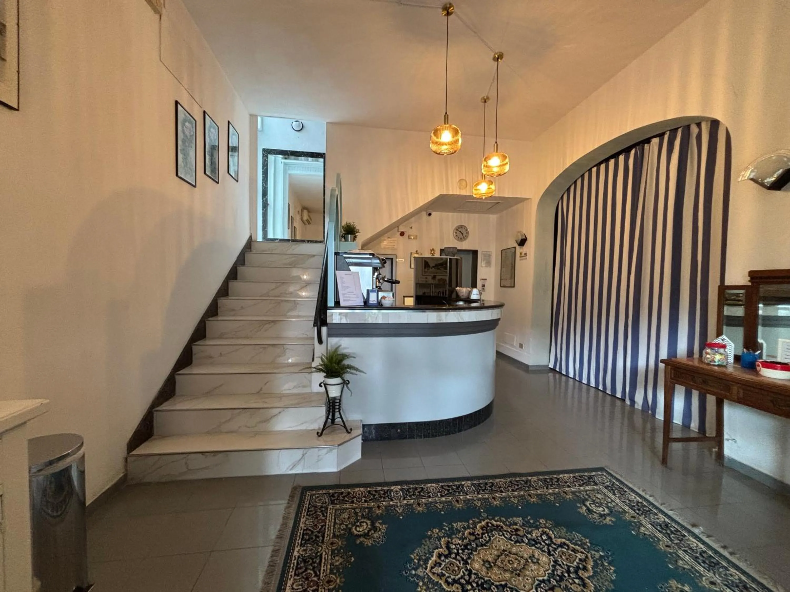 Lobby or reception in Hotel Iride Apartments & Rooms- ideale per famiglie e coppie