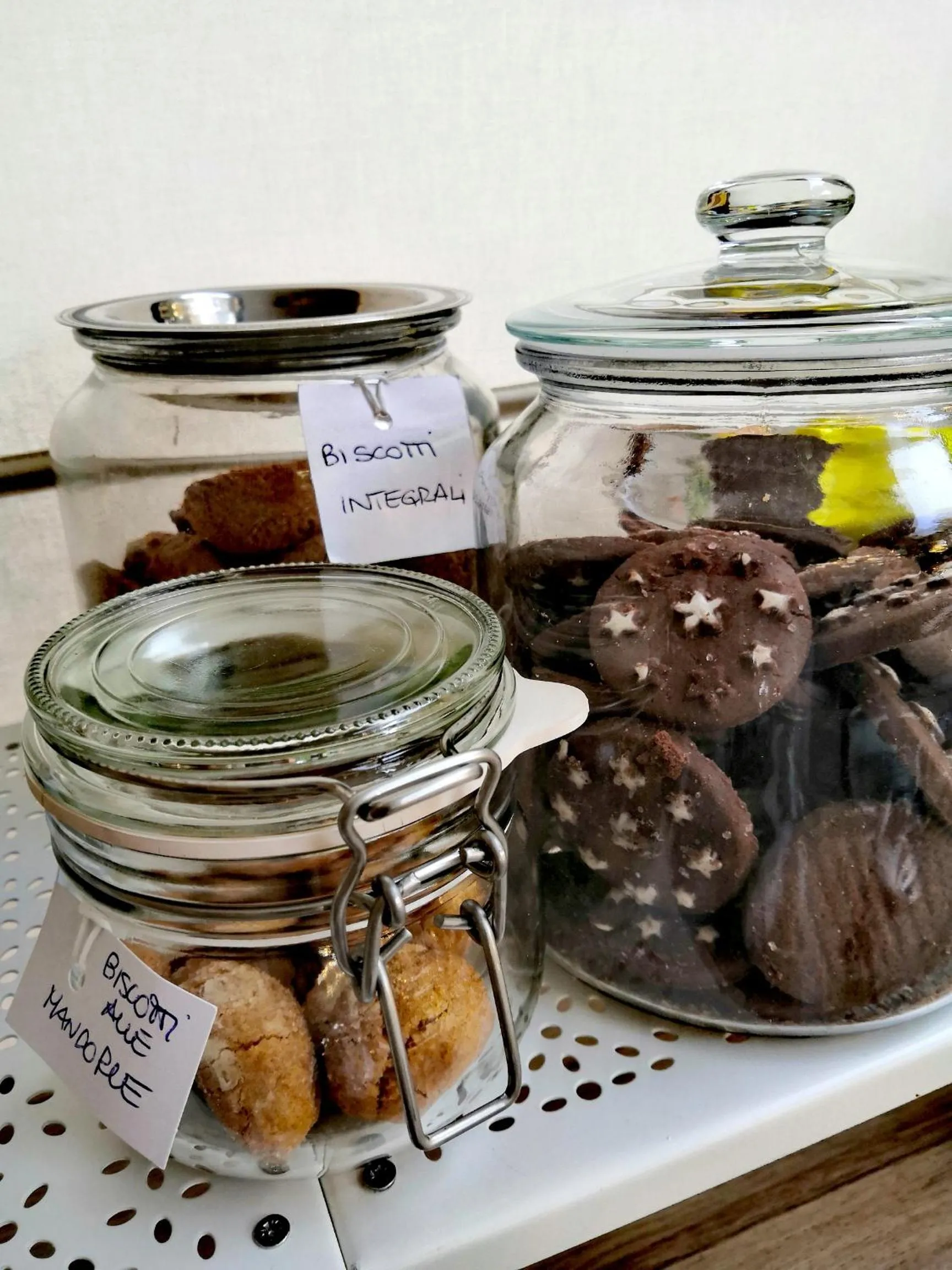 Breakfast in Hotel Iride Apartments & Rooms- ideale per famiglie e coppie