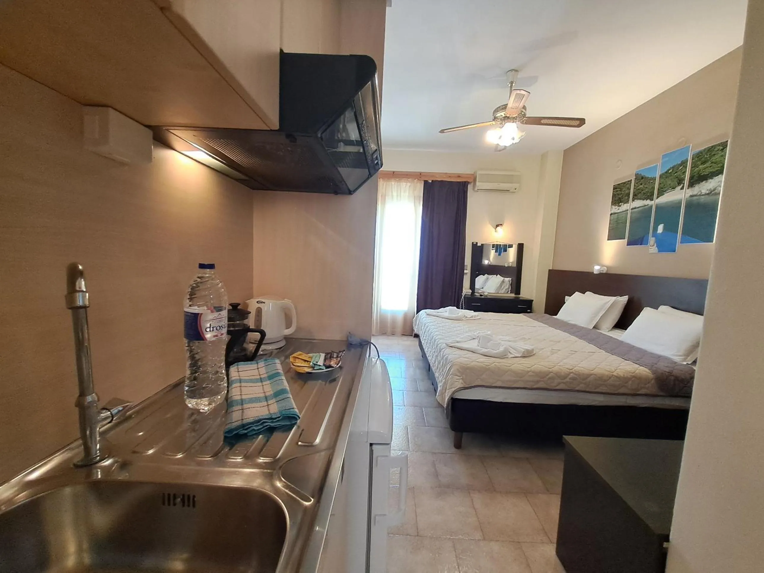 Bedroom, Bed in Gorgona Hotel