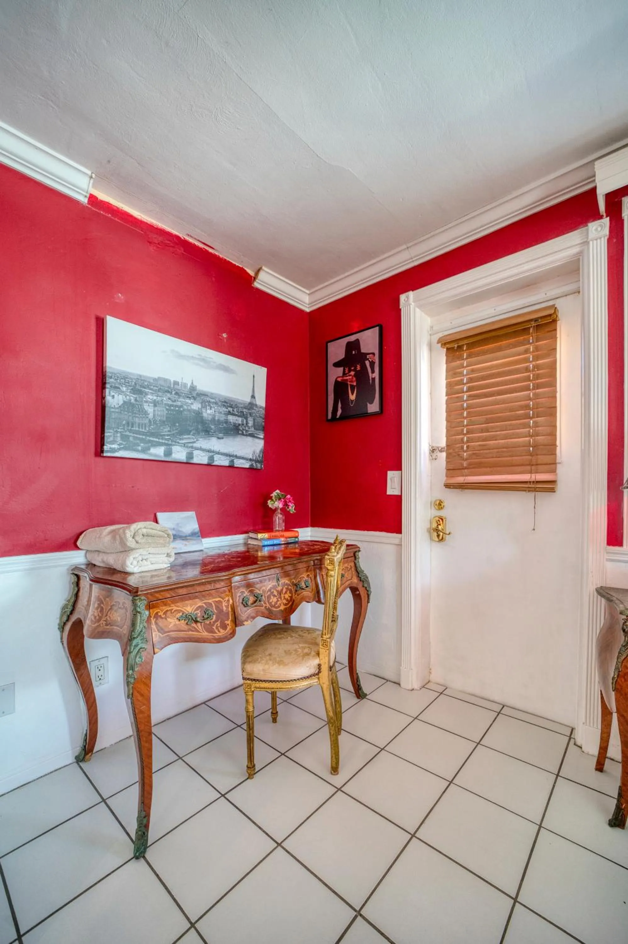 Sinclair Boutique Hotel