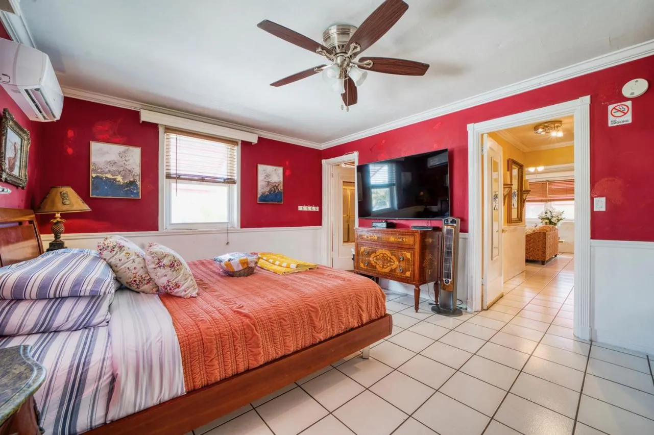 Bed in Sinclair Boutique Hotel