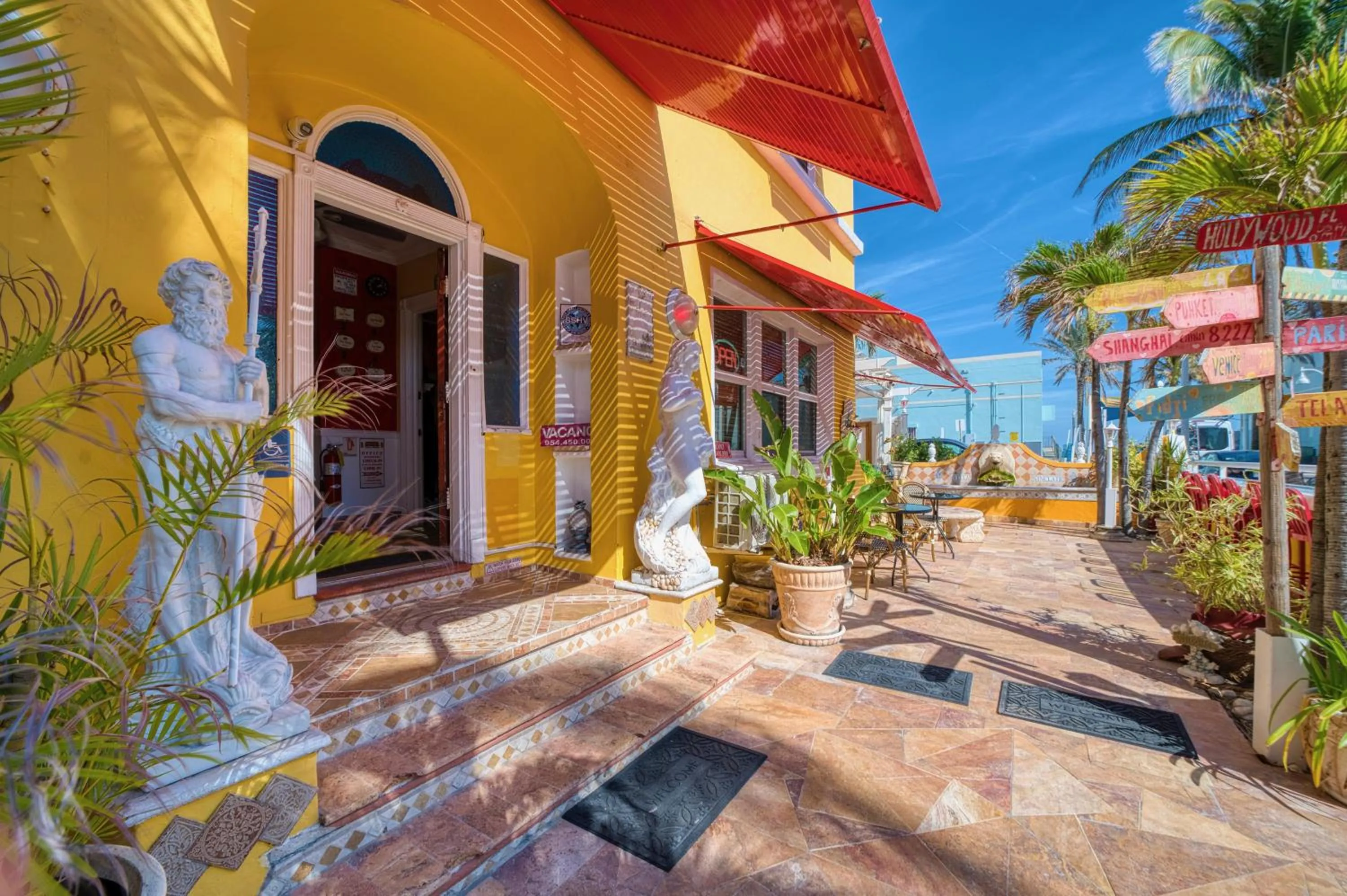 Property building in Sinclair Boutique Hotel