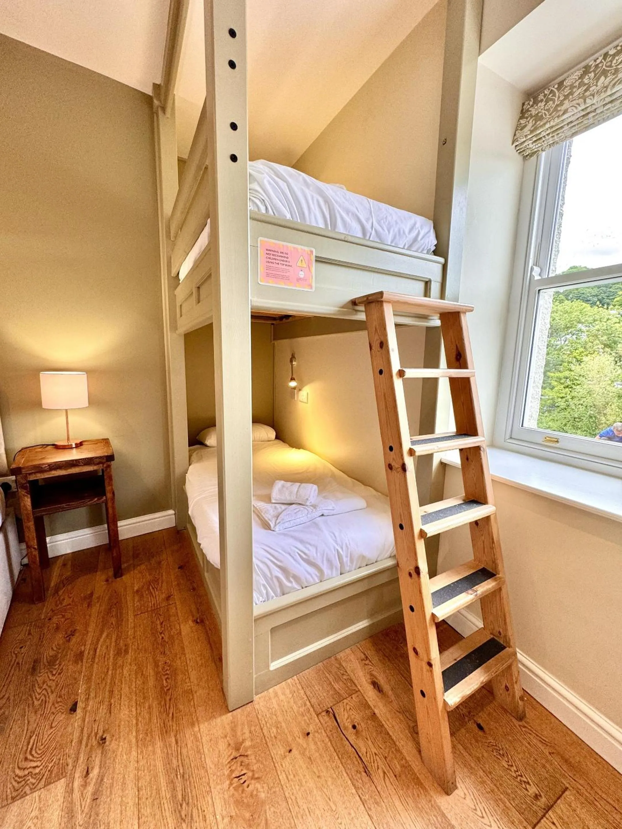 Bedroom, Bed in RIVERBANC