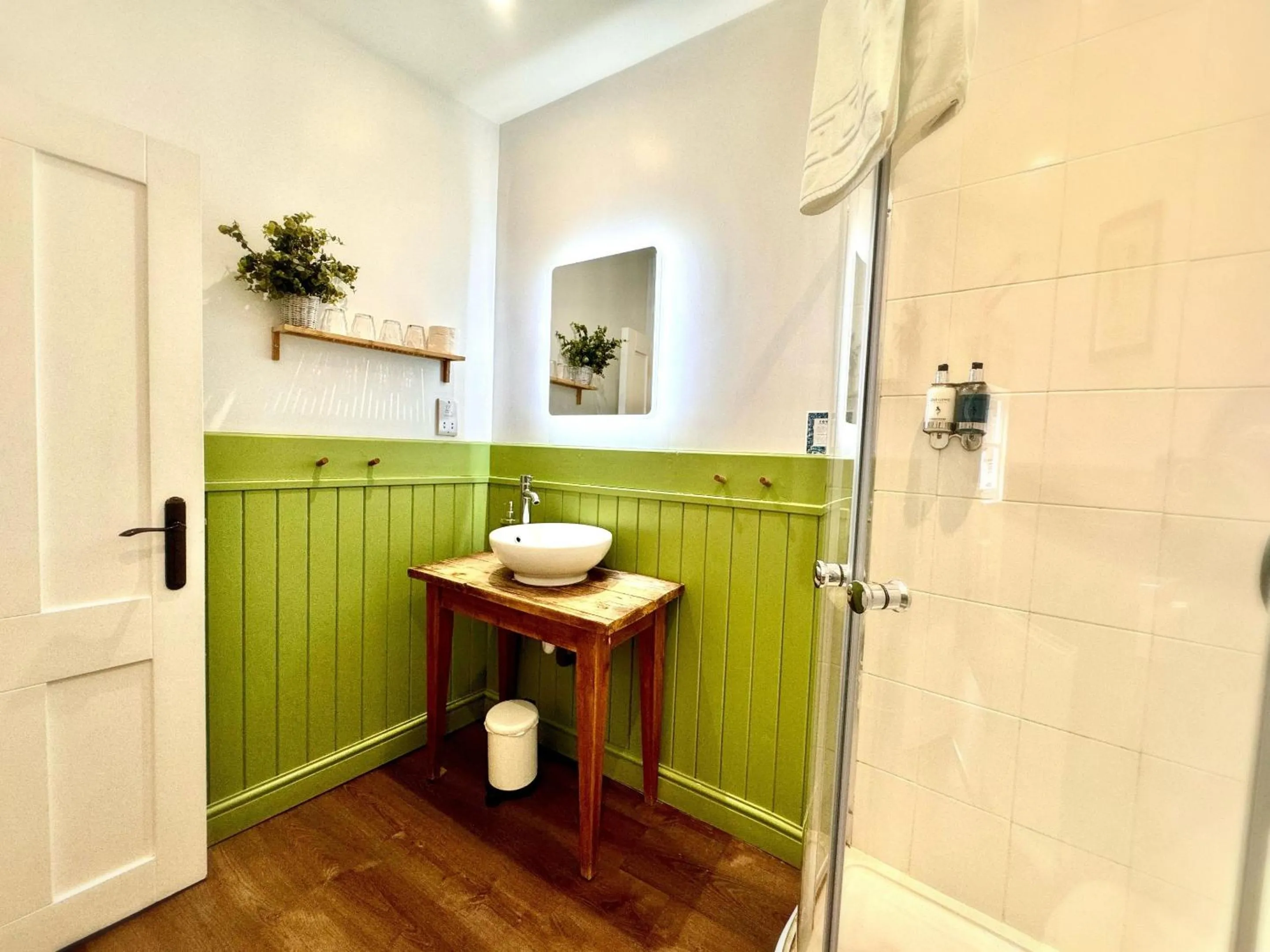 Bathroom in RIVERBANC