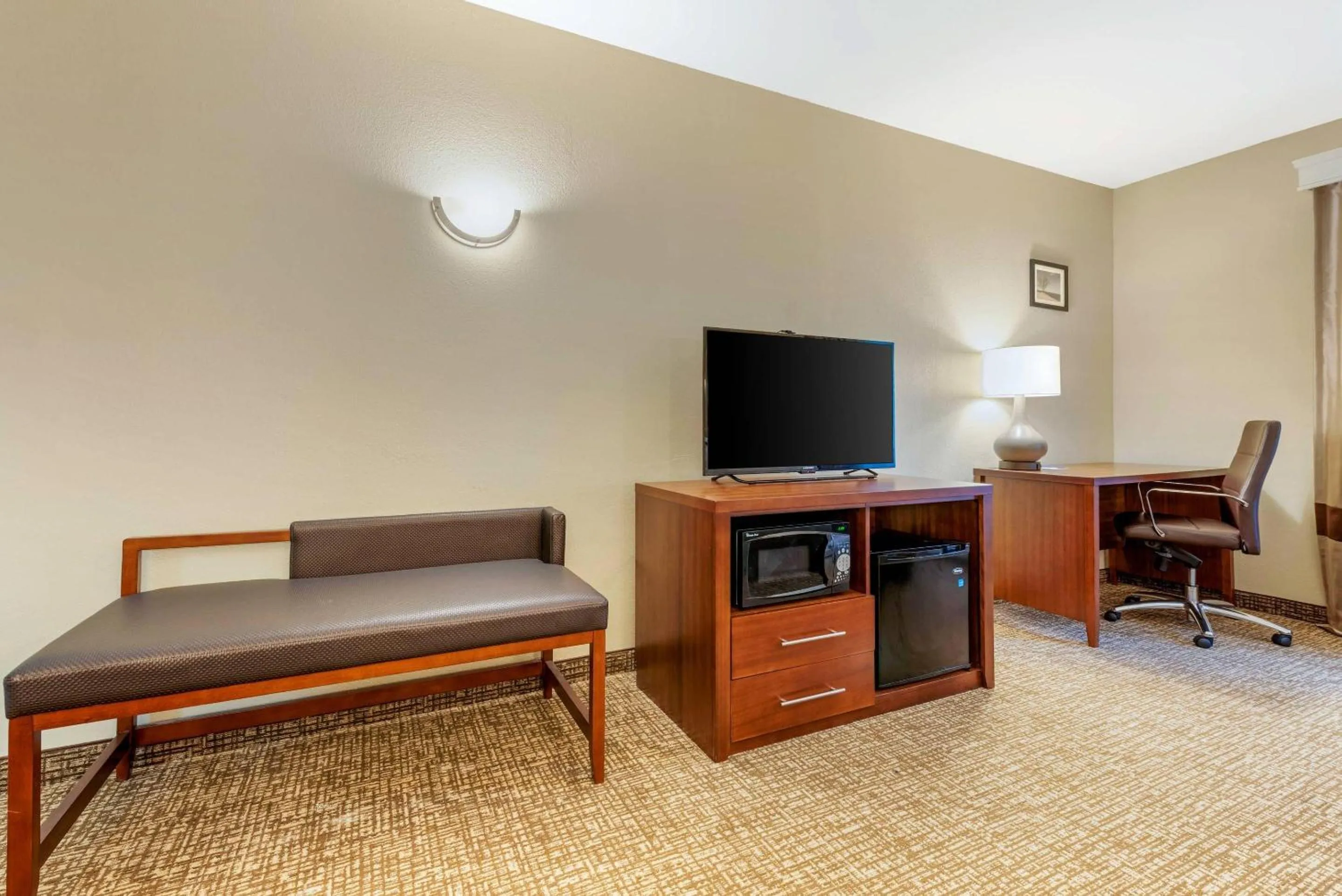 Bedroom in Comfort Inn & Suites Michigan City South