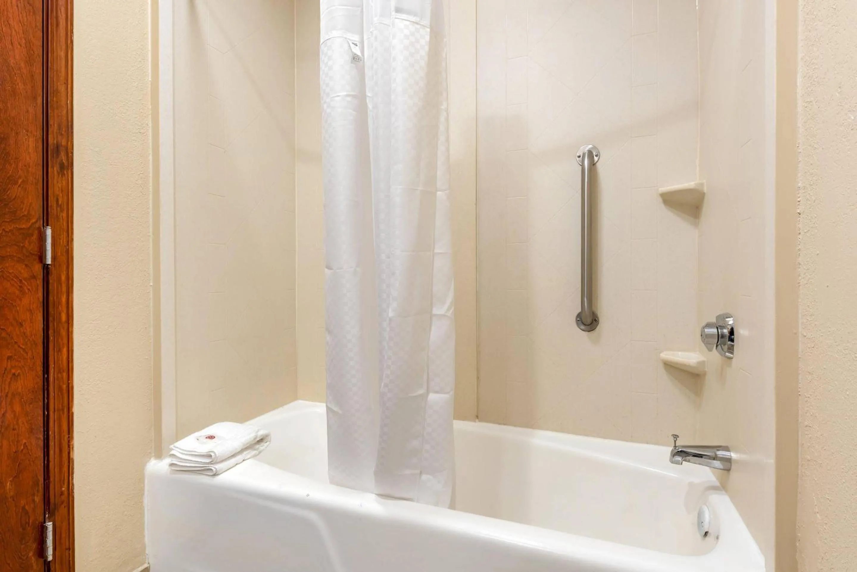 Bedroom in Comfort Inn & Suites Michigan City South