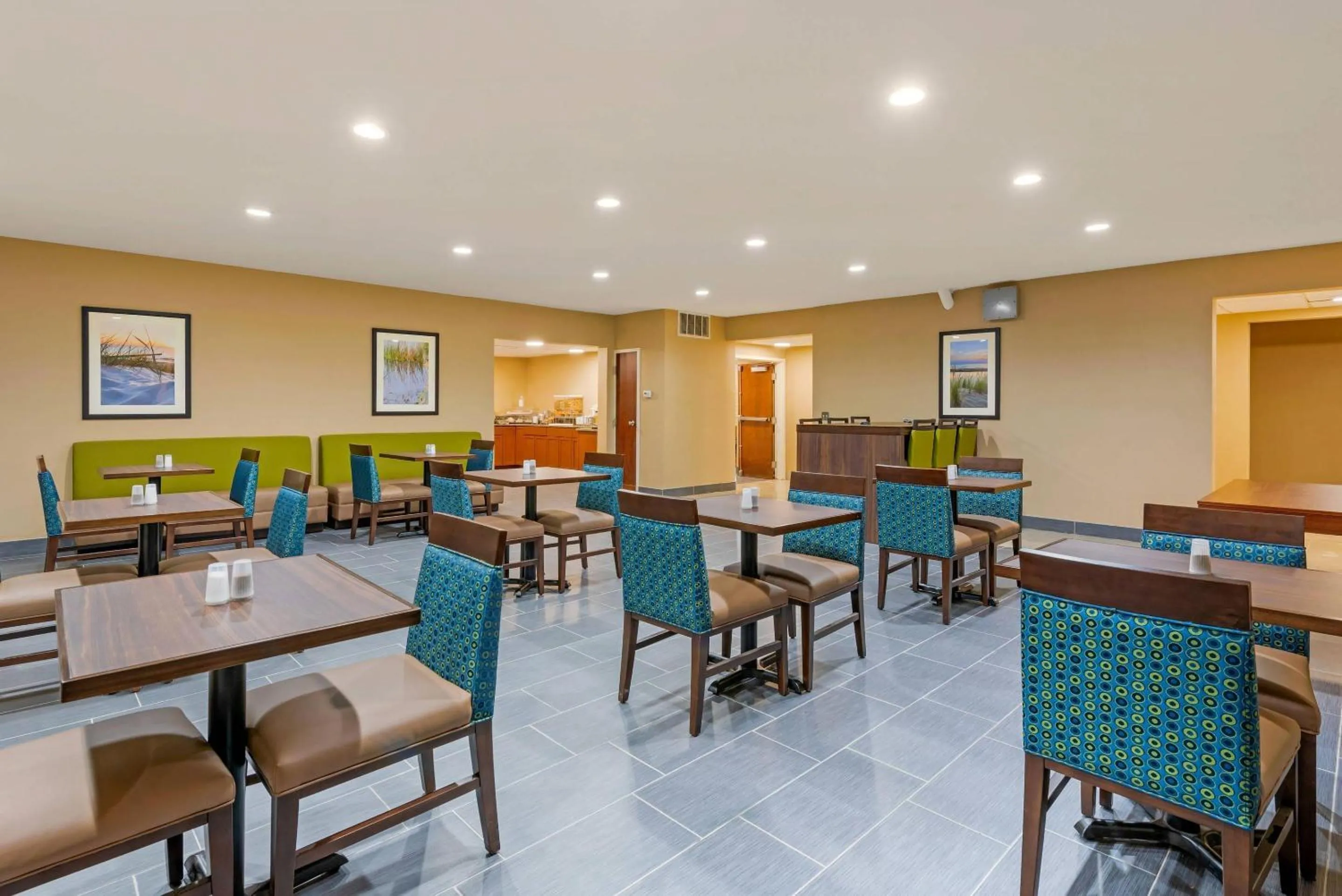Breakfast in Comfort Inn & Suites Michigan City South