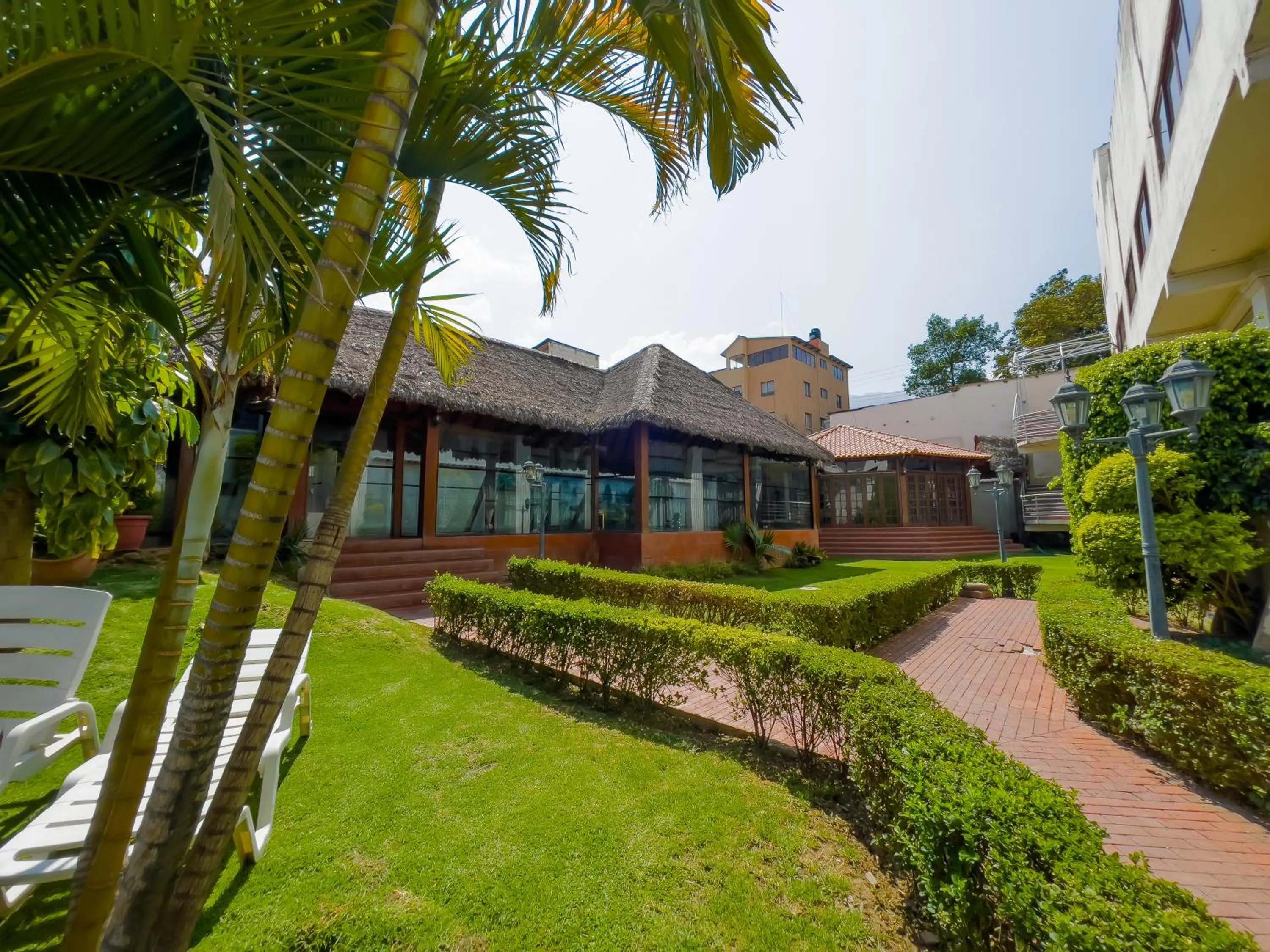 Garden in AVANTI HOTEL & CONVENTION CENTER