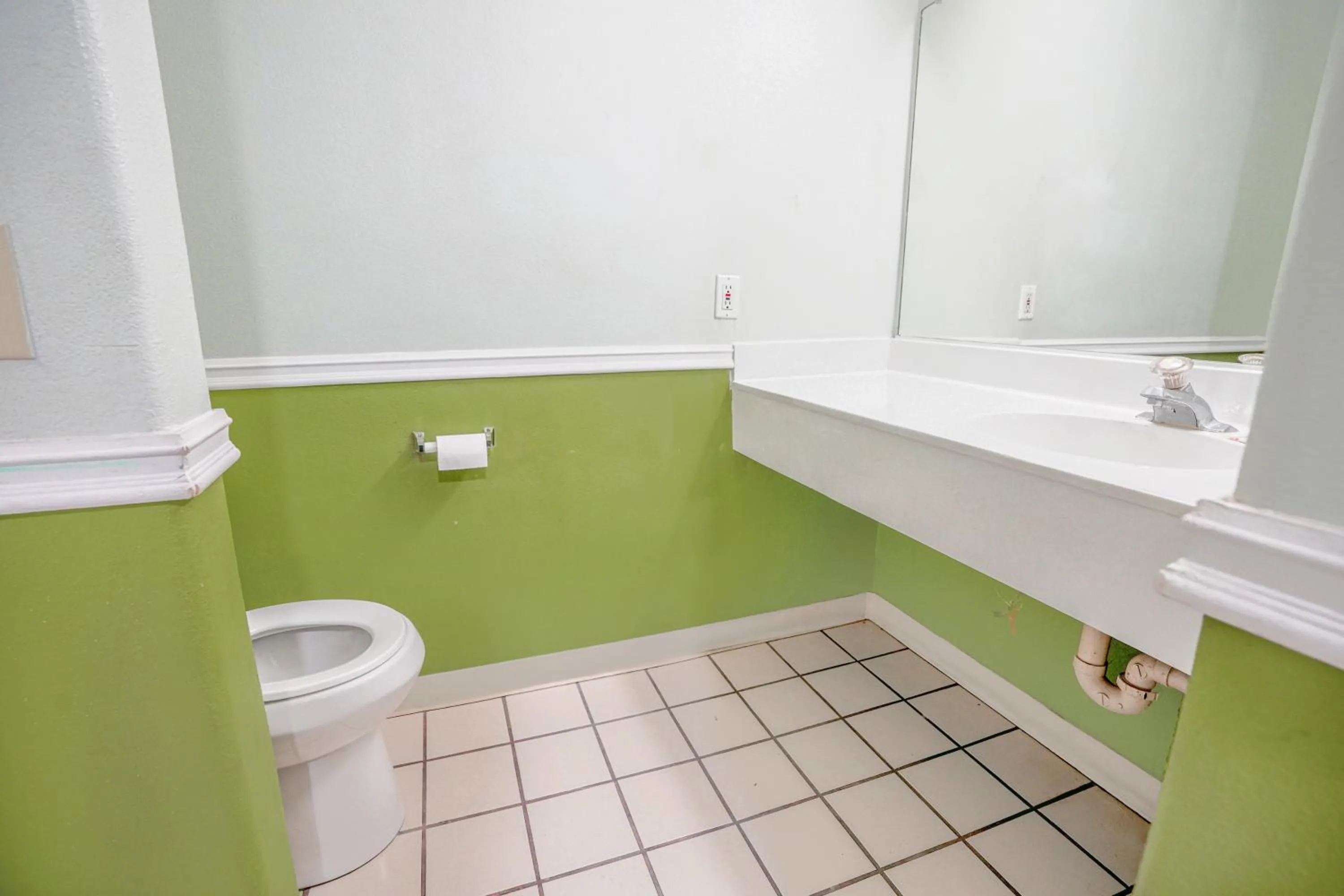 Bathroom in Day & Night Inn