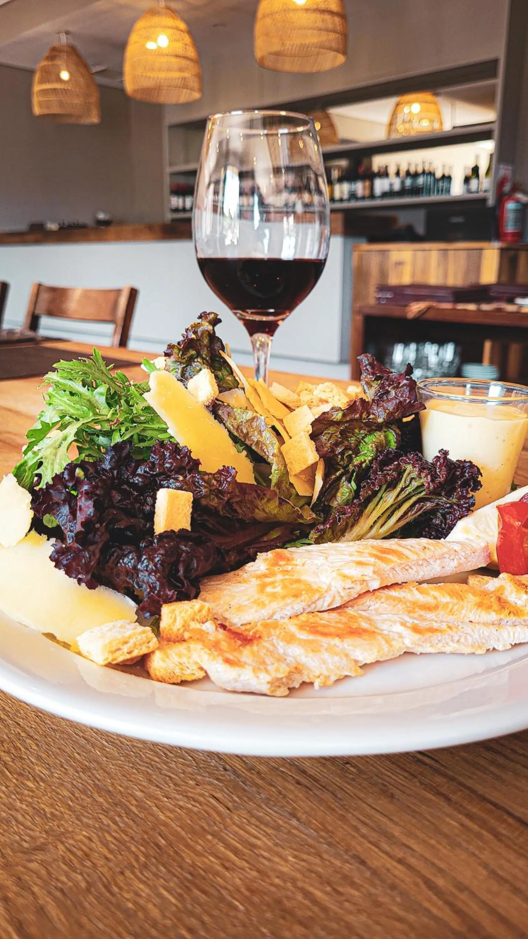 Restaurant/places to eat in Fuente Mayor Hotel & Casino