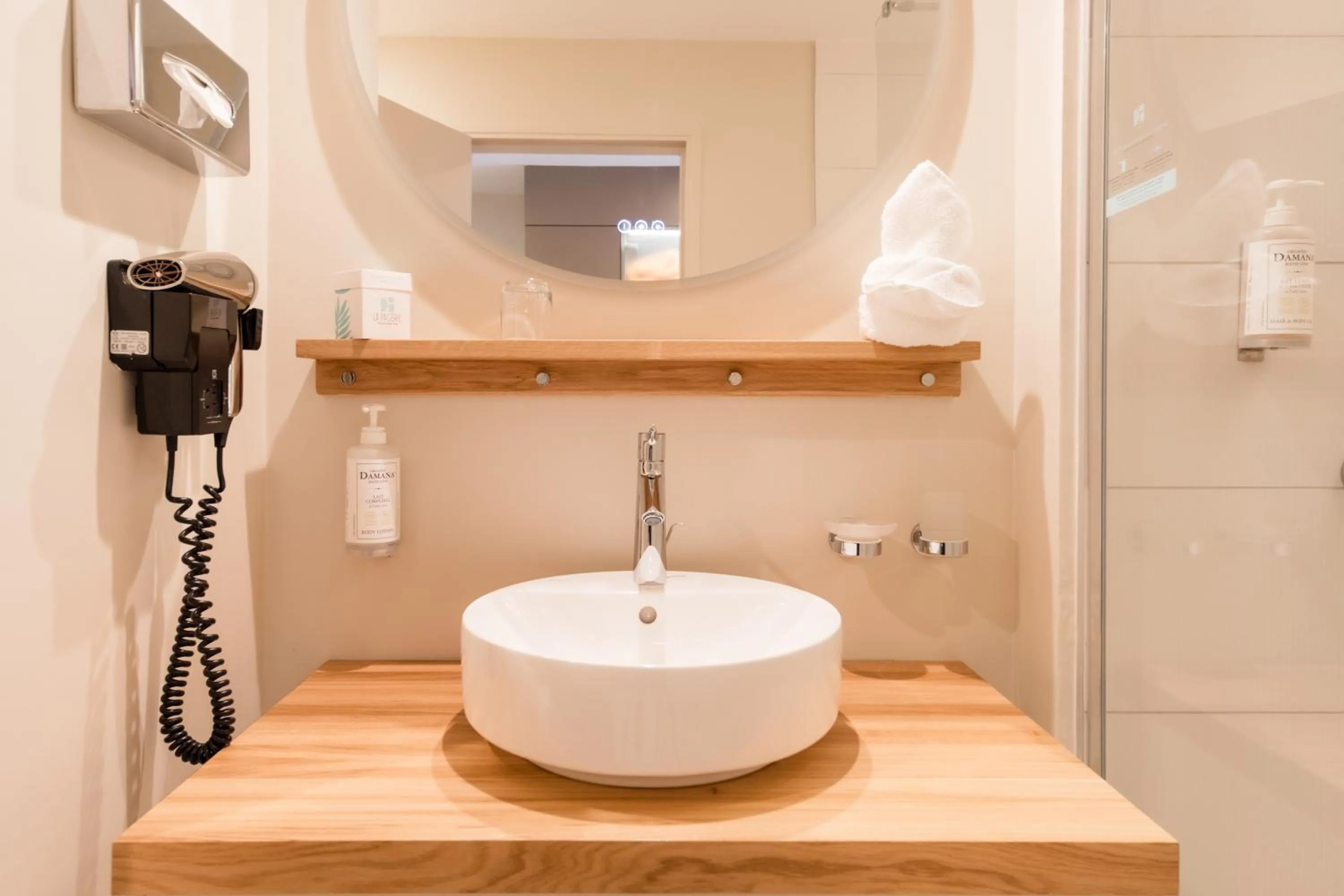 Bathroom in La Pagerie - Tropical Garden Hotel