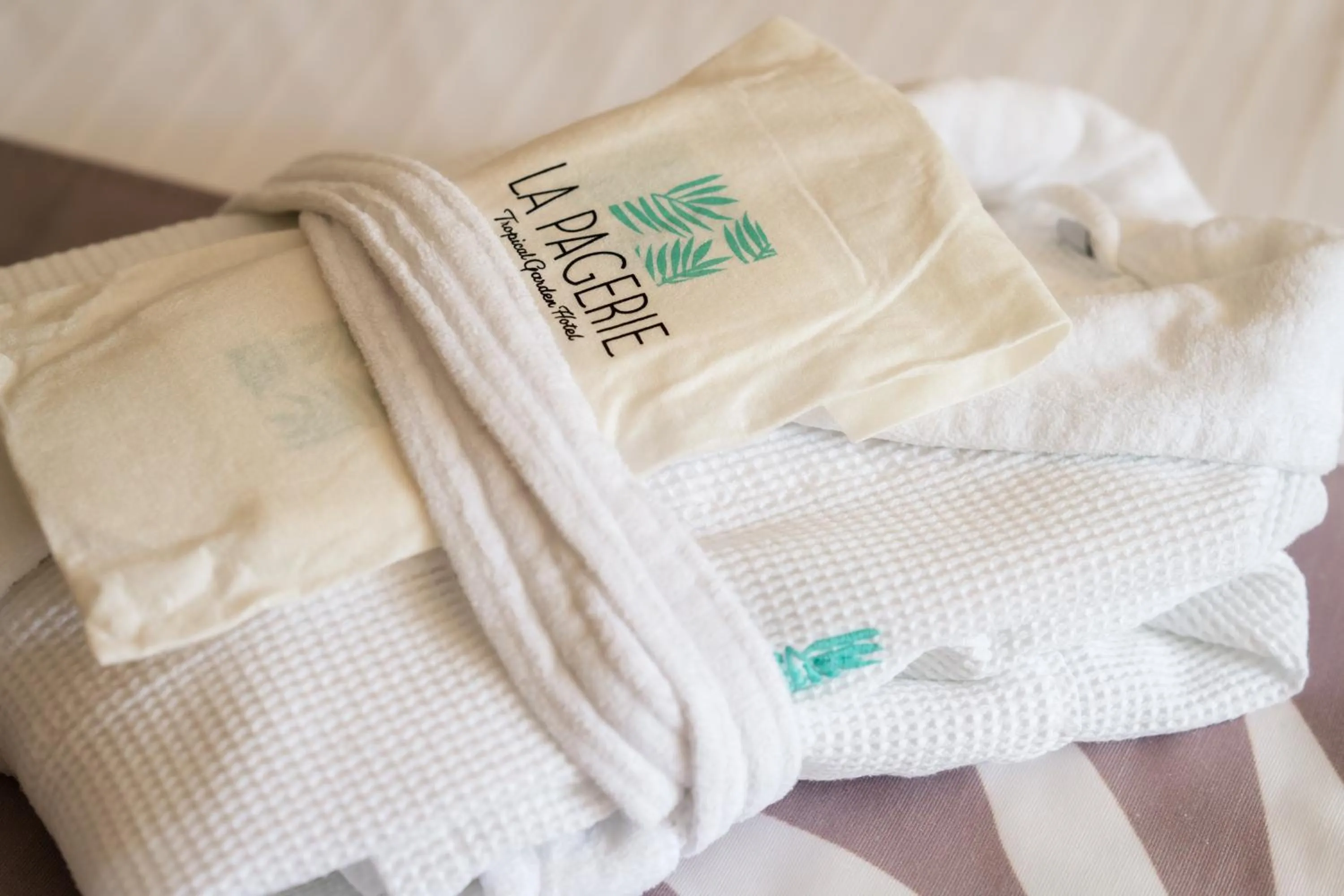 Bed in La Pagerie - Tropical Garden Hotel